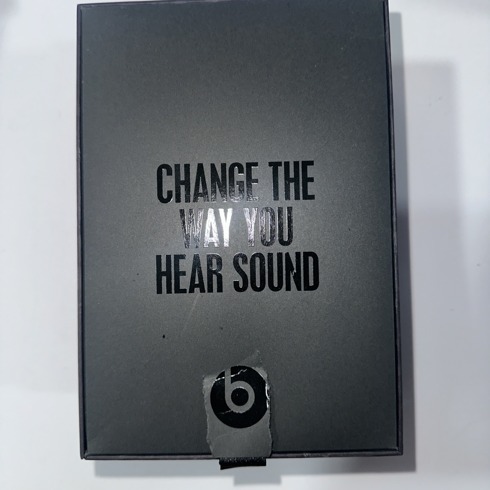 Beats by Dr. Dre Solo 2 Wired Headphones – Black Open Box brand new