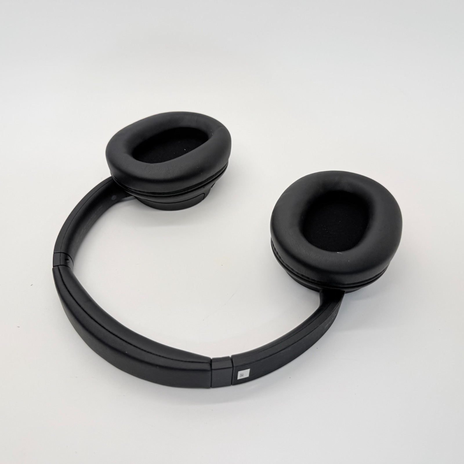 Sony WH-CH720N/B Noise Canceling Wireless Headphones WHCH720N – Black