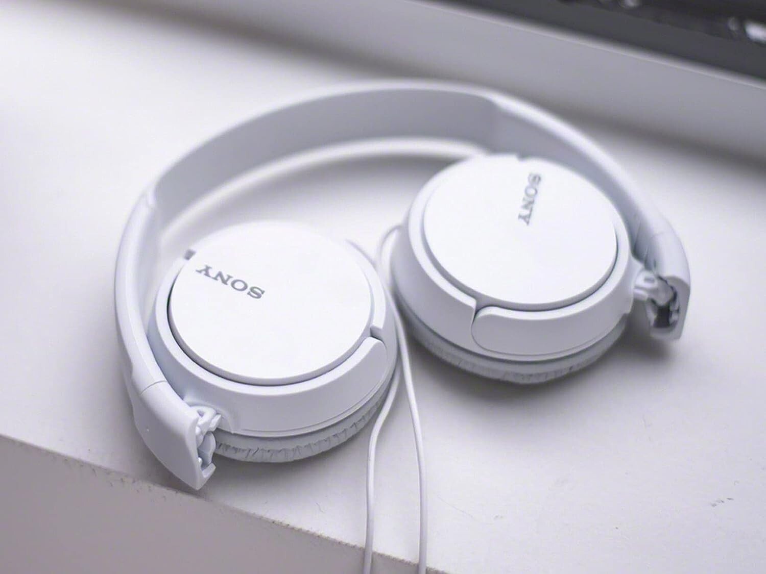 Sony MDRZX110 ZX Series Stereo Headphones Wired Swivel White No Mic