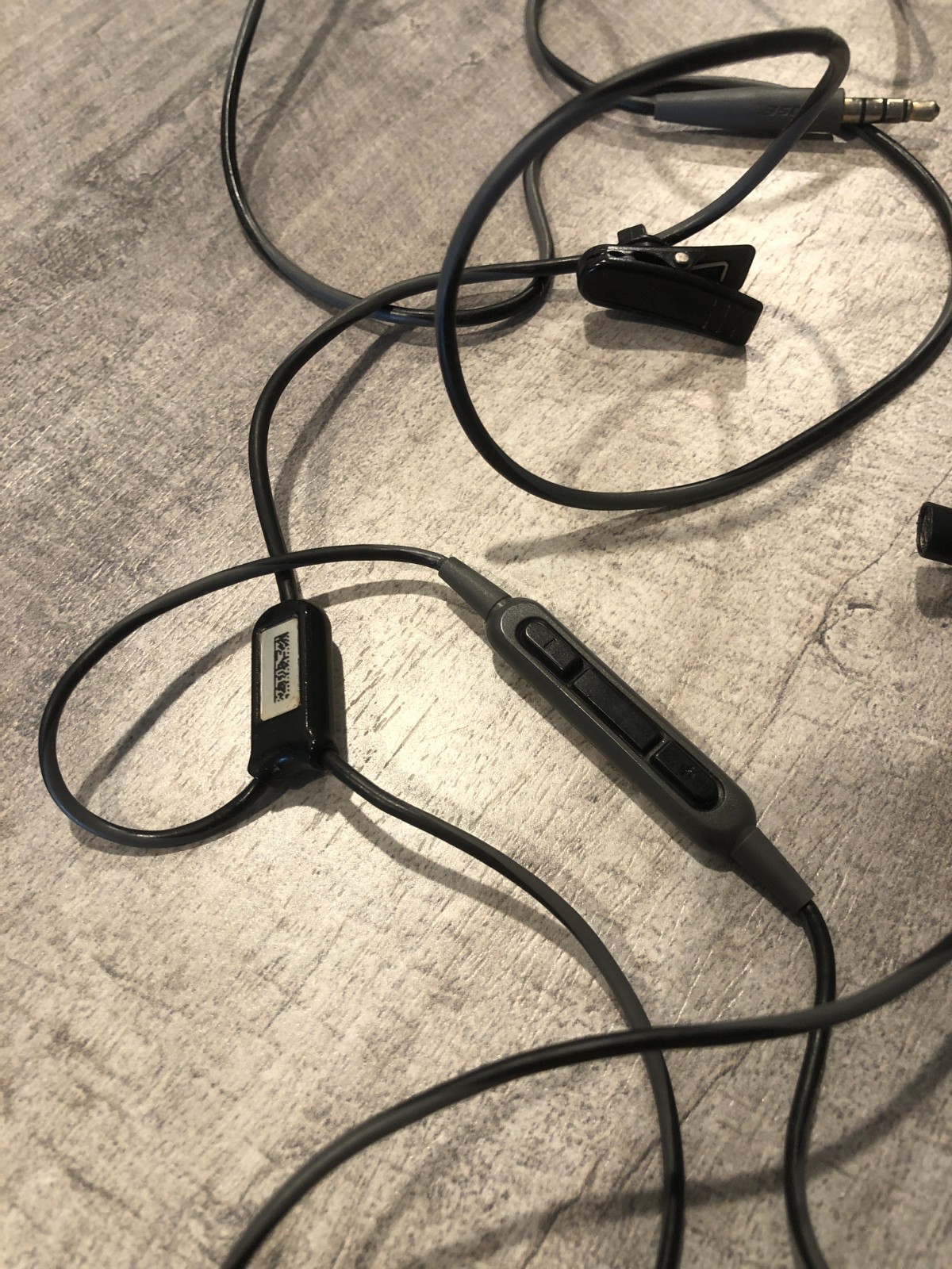 Bose SoundSport Wired Earbuds In-ear Headphones Charcoal