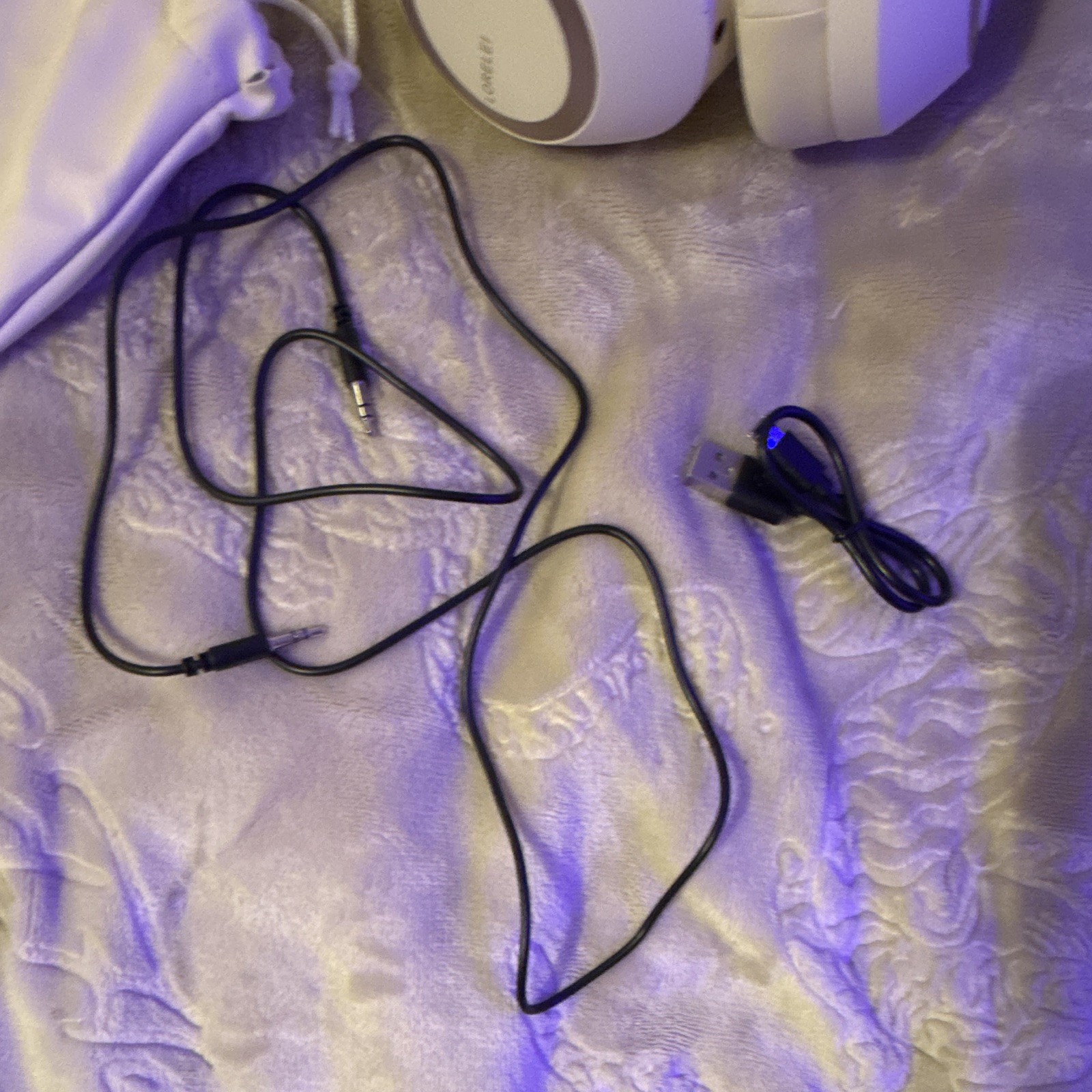 LORELEI White/Silver Noise Cancelling Bluetooth Headphones (used once, charger)