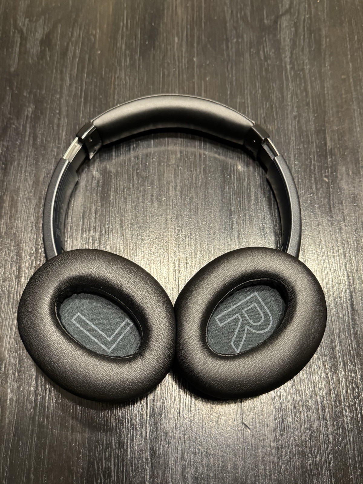 Anker Soundcore Life Q20+/Q20i Over-Ear Headphones Noise Cancellation With Case