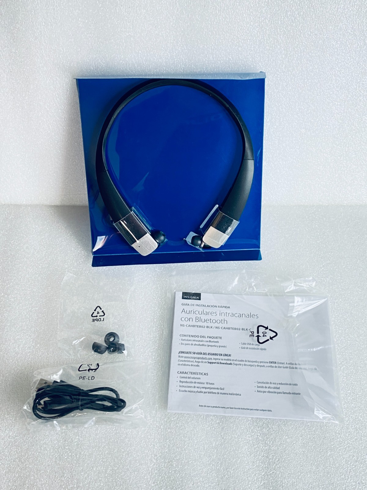 insignia Wireless Bluetooth In-Ear Headset W/Microphone, NS-CAHBTEB02 – (READ)