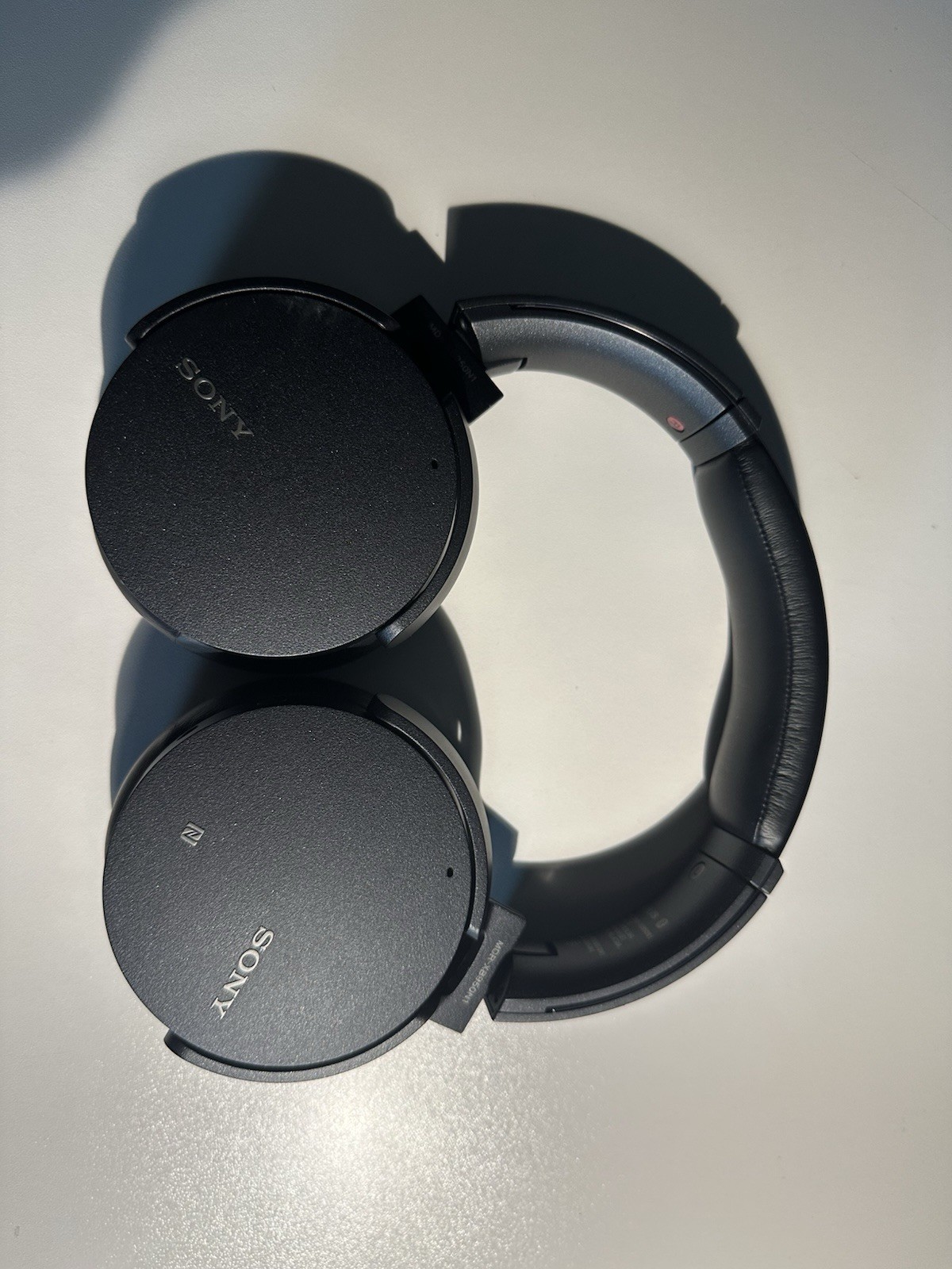 Sony MDR-XB950N1 Wireless Noise Canceling Extra Bass Over-Ear Headphones Black