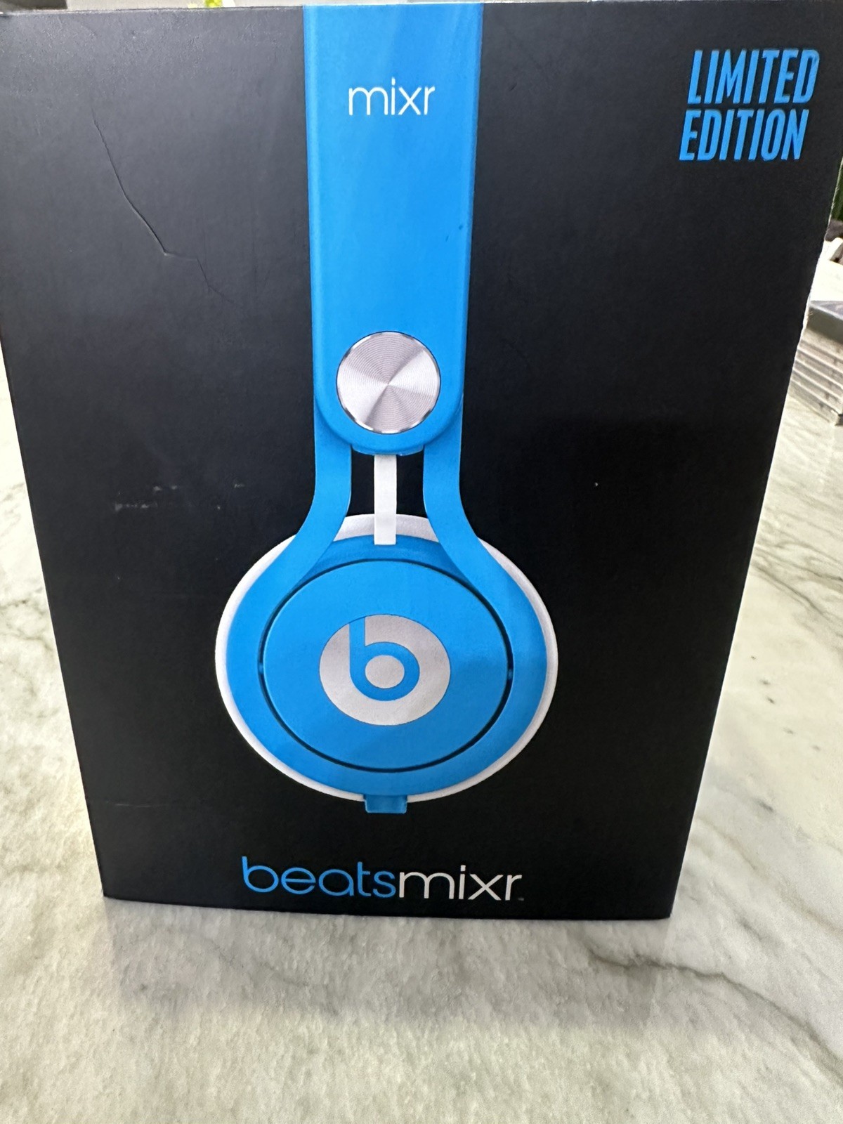 Beats Mixr Mixer Headphones Neon Blue & White David Guetta Edition Rare