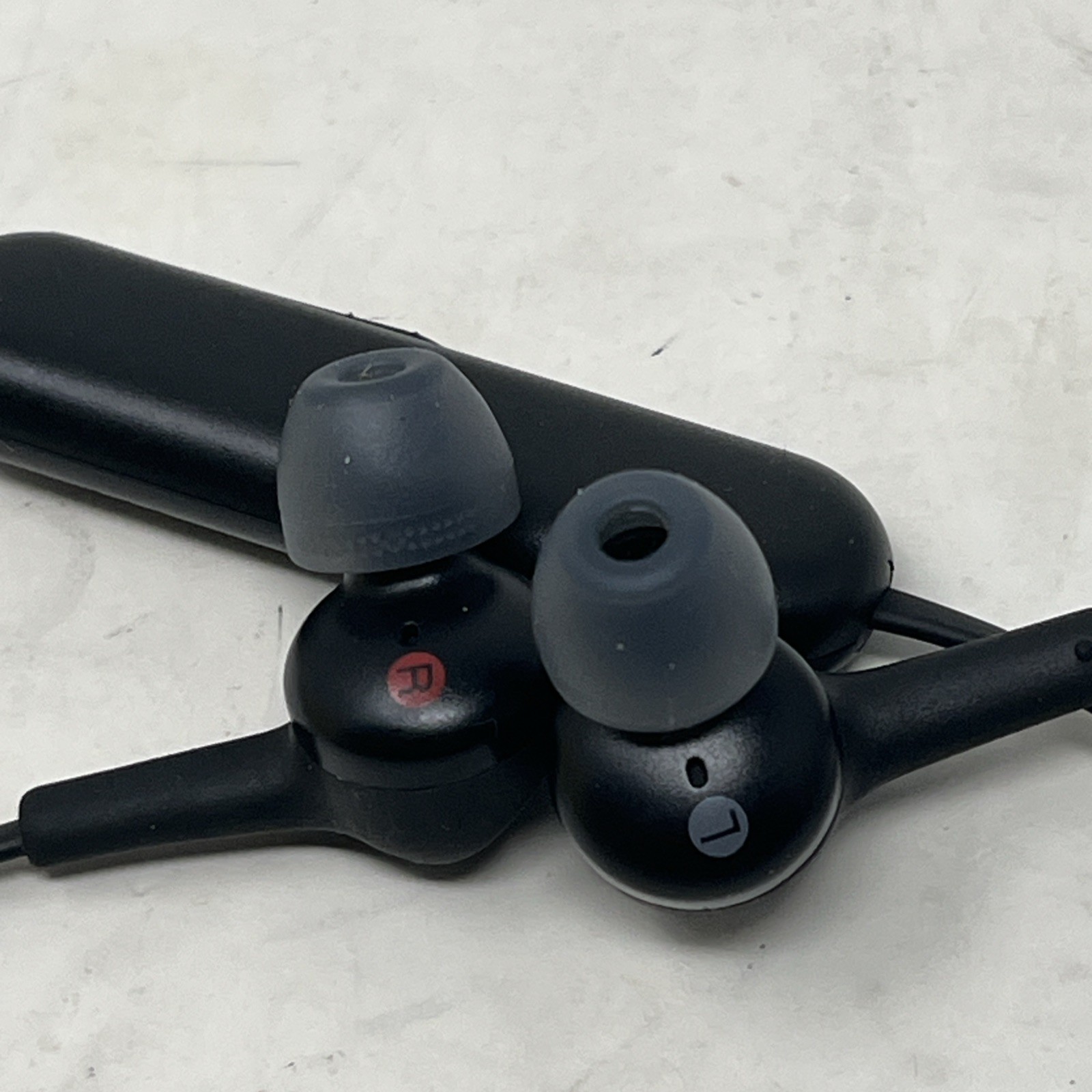 SONY Original WI-XB400 In Ear Extra Bass Wireless Bluetooth Headphones ~ BLACK