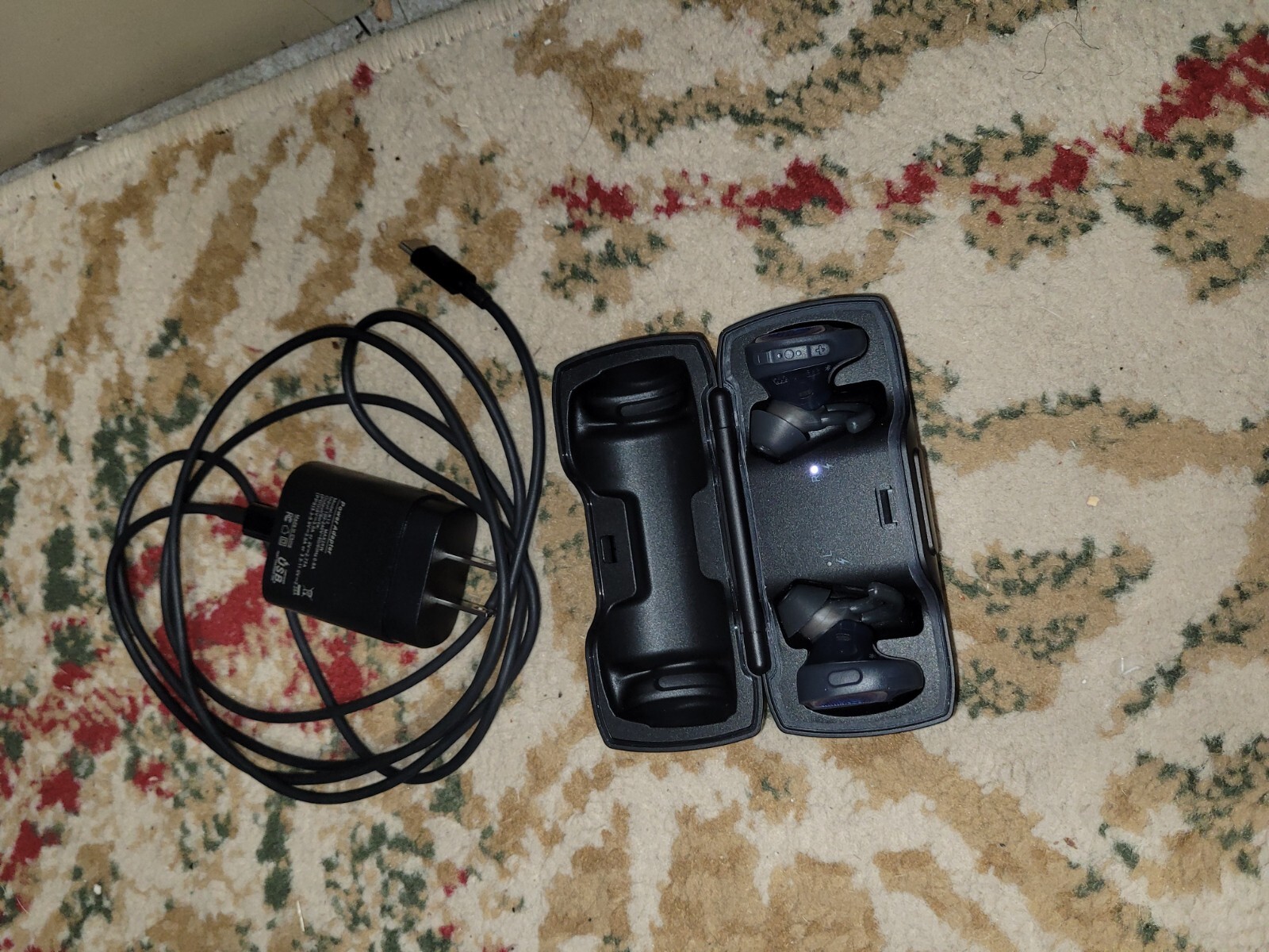 Bose Soundsport Wireless Headphones 423729 CHARGING CASE CRADLE for parts/repair
