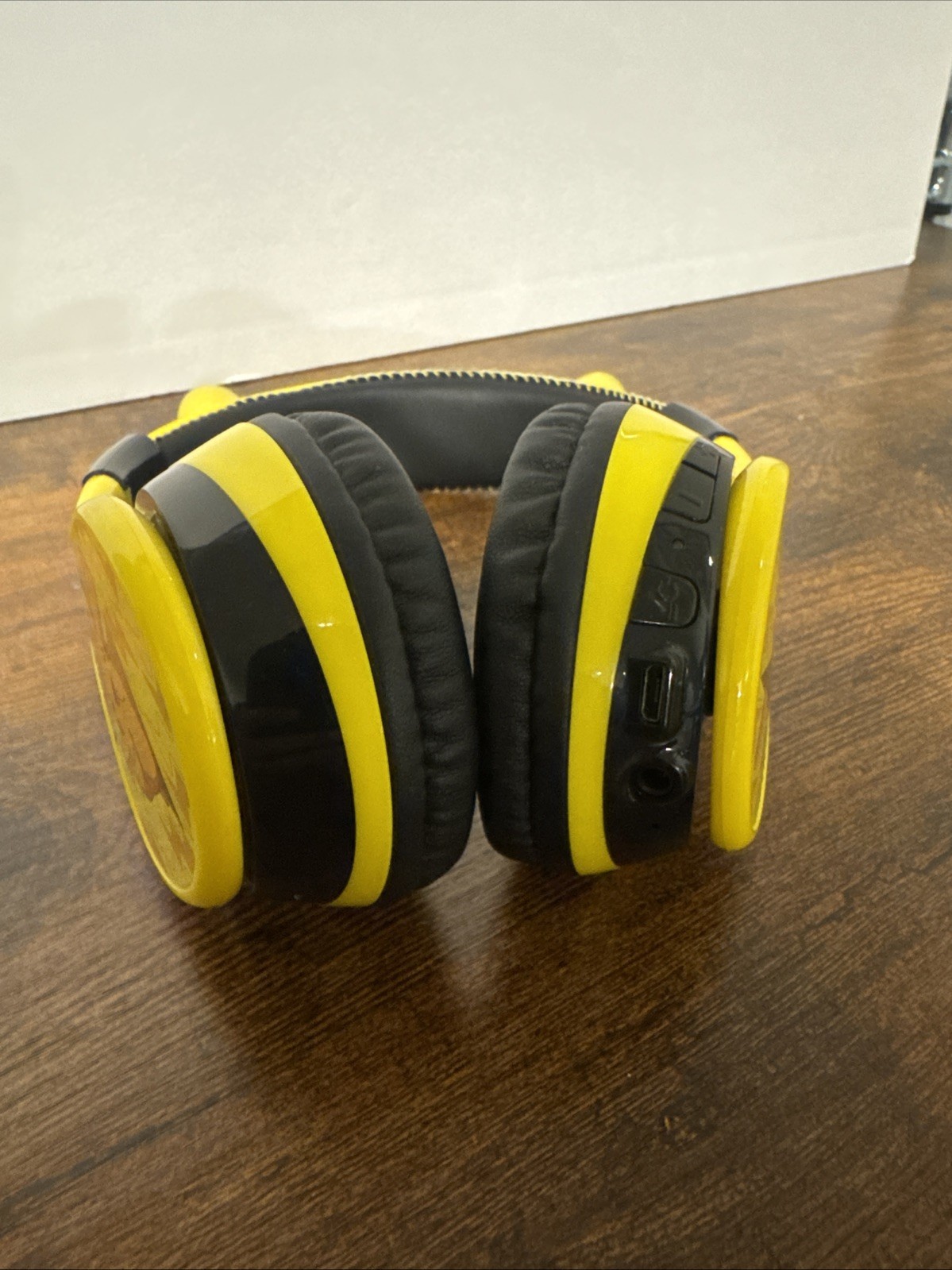 eKids Pokemon Pikachu Bluetooth Wireless Headphones Ears Yellow Tested Working