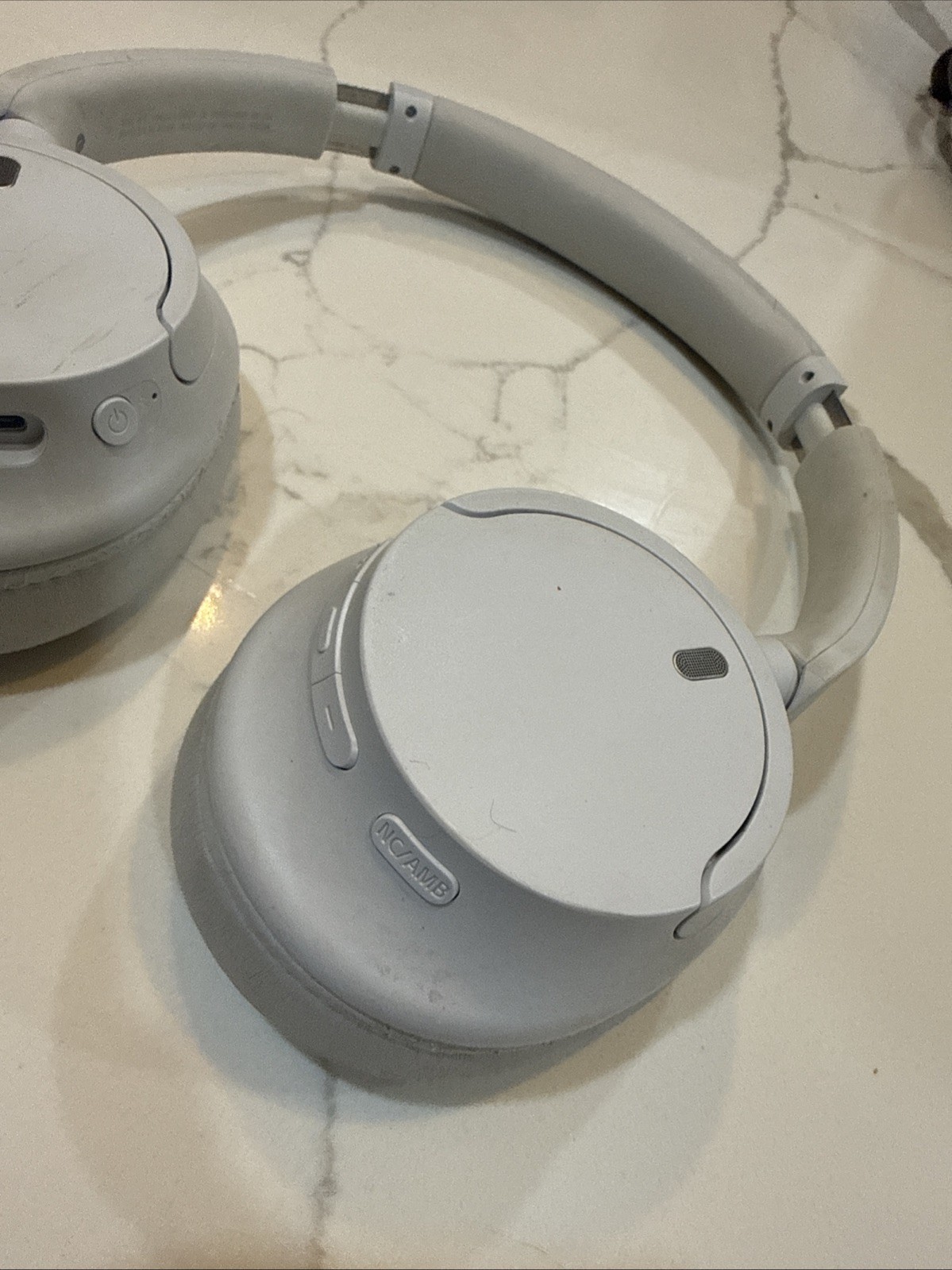 Sony WH-CH720N Wireless Noise Canceling Bluetooth Headphones White