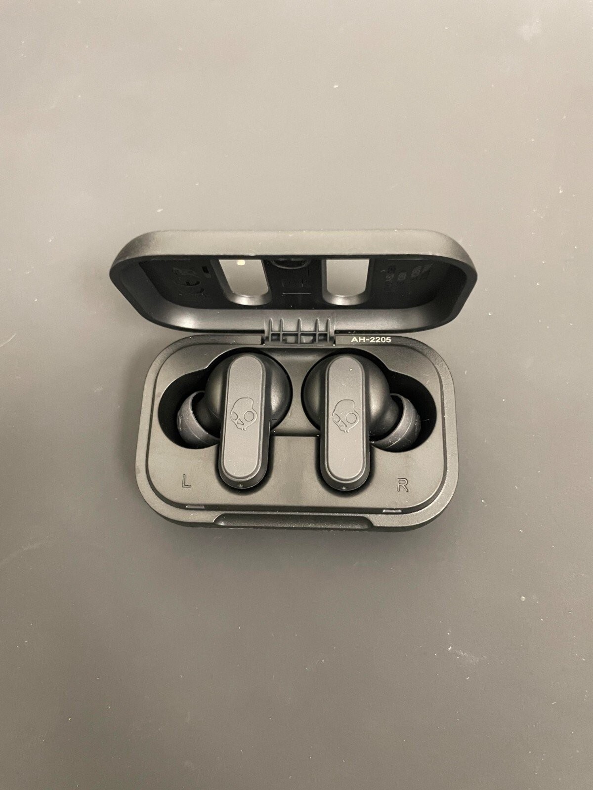 Skullcandy Dime In Ear Wireless Headphones – Black***FOR PARTS***