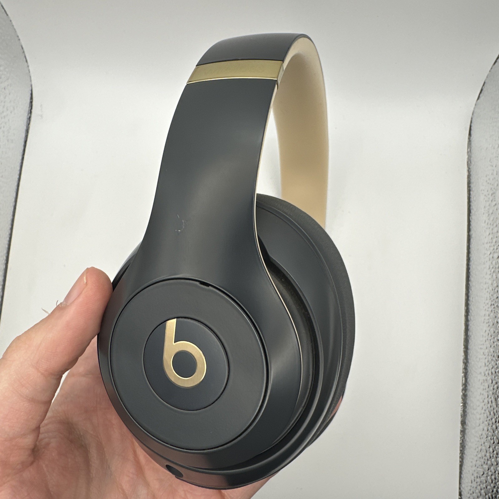 Beats by Dr. Dre Studio3 Bluetooth On Ear Wireless Headphones – Shadow Gray