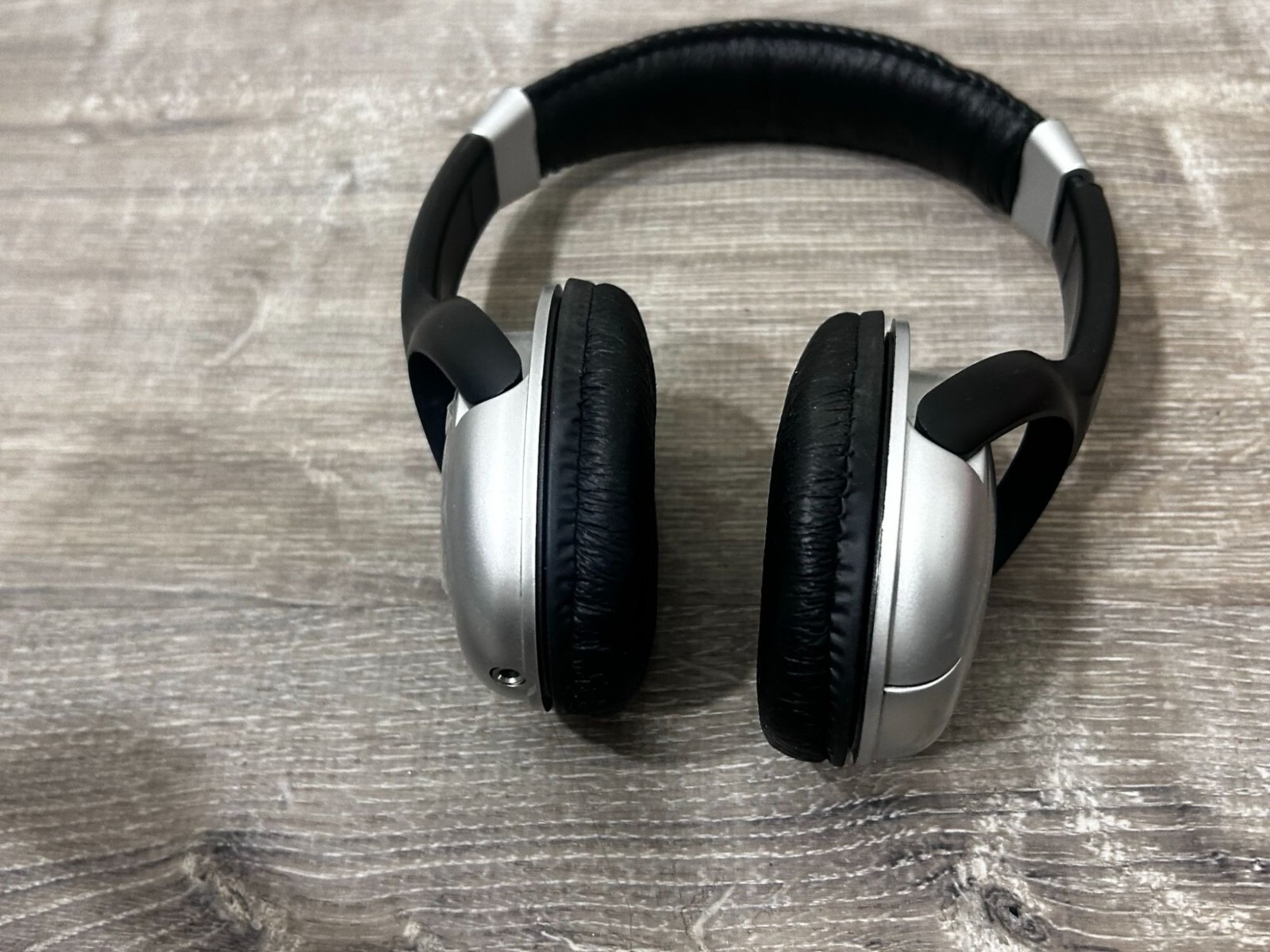 SoundLogic 4 In 1 Wireless Headphones Over The Head Black Silver