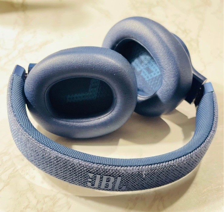 JBL Live 460NC Blue Wireless Bluetooth On – ear noise canceling headphones