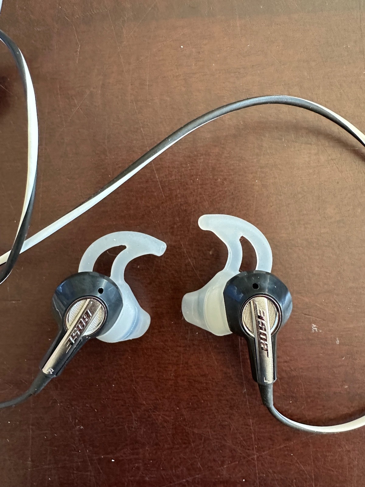 Bose MIE2i Mobile Head Set In-Ear Wired Audio Headphones Ear Buds MINT