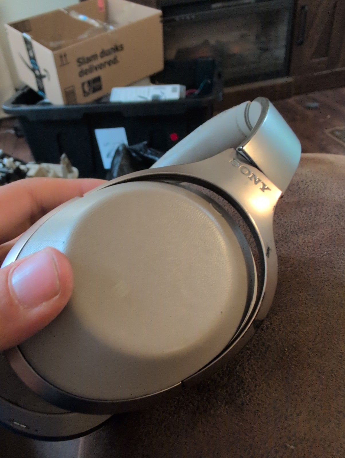Sony 1000X Headband Headphones – Black- Broken Plastic Part