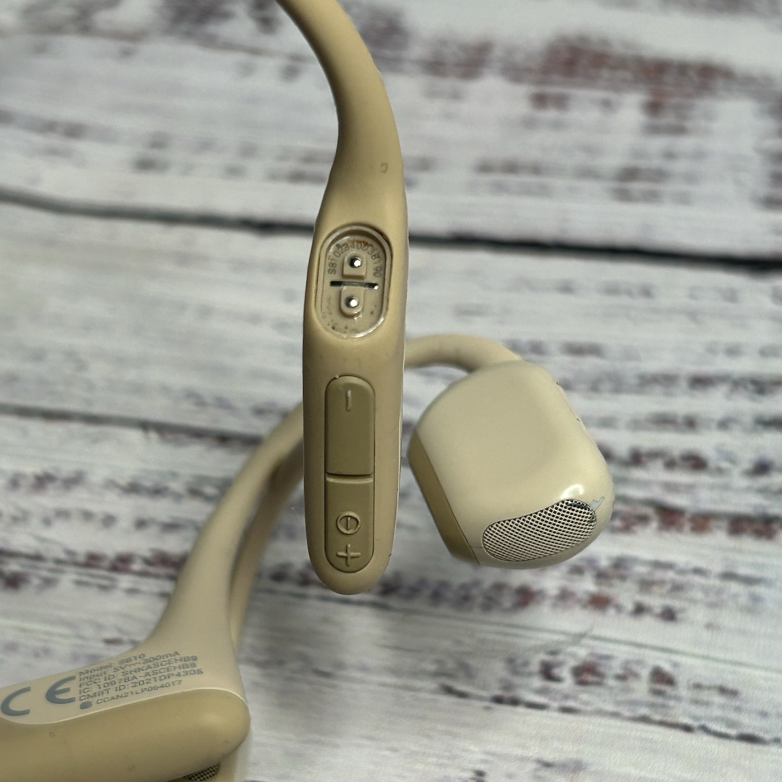 Shokz OpenRun Pro Headphones S810 FOR PARTS/ NOT WORKING
