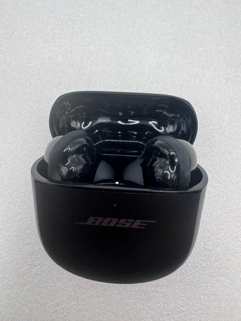 Bose QuietComfort Ultra Earbuds Noise-Cancelling Earbuds Black/Gray – Excellent