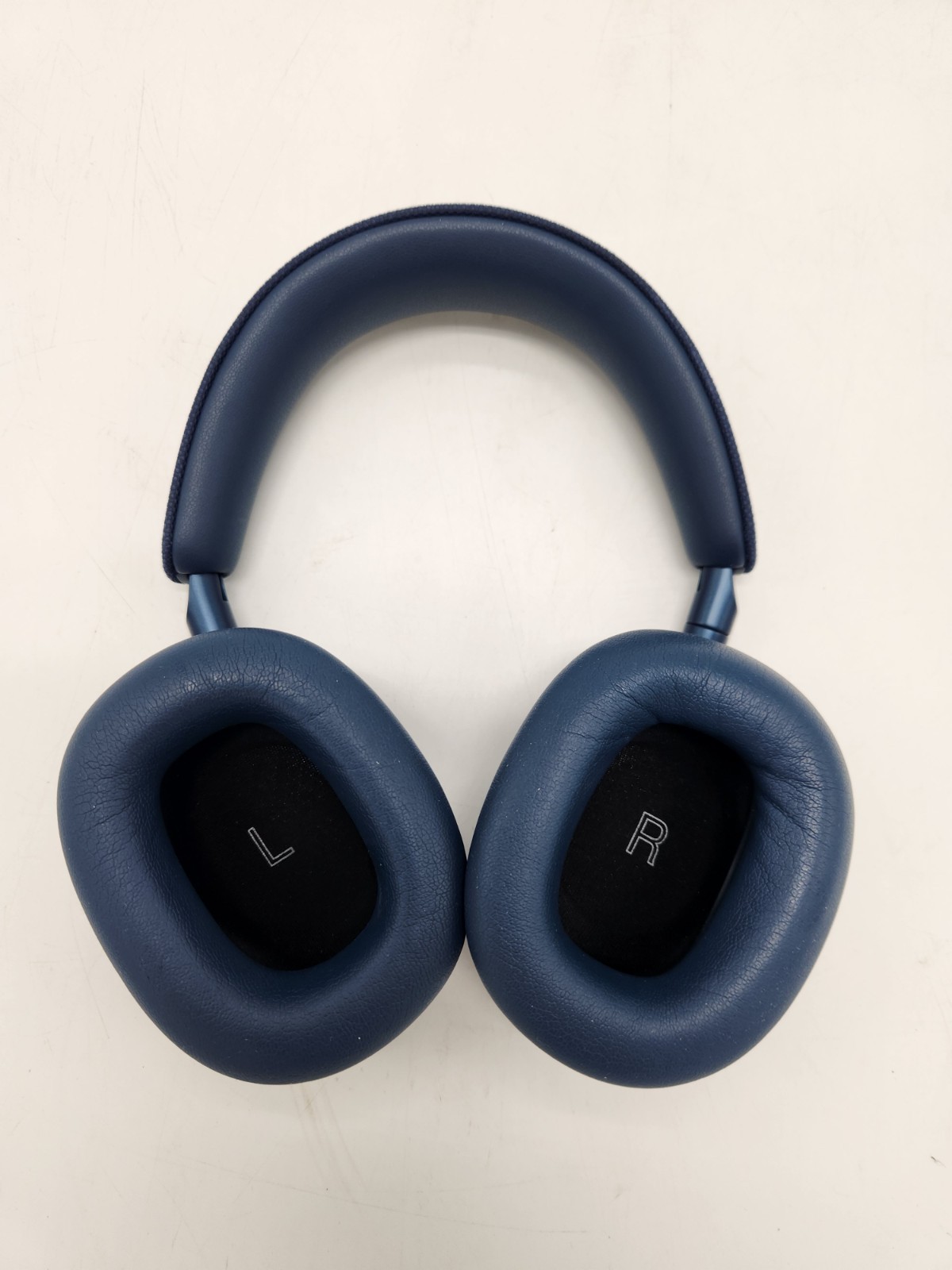 Bowers & Wilkins Px7 S2 Noise Canceling Wireless Headphone | Ocean Blue
