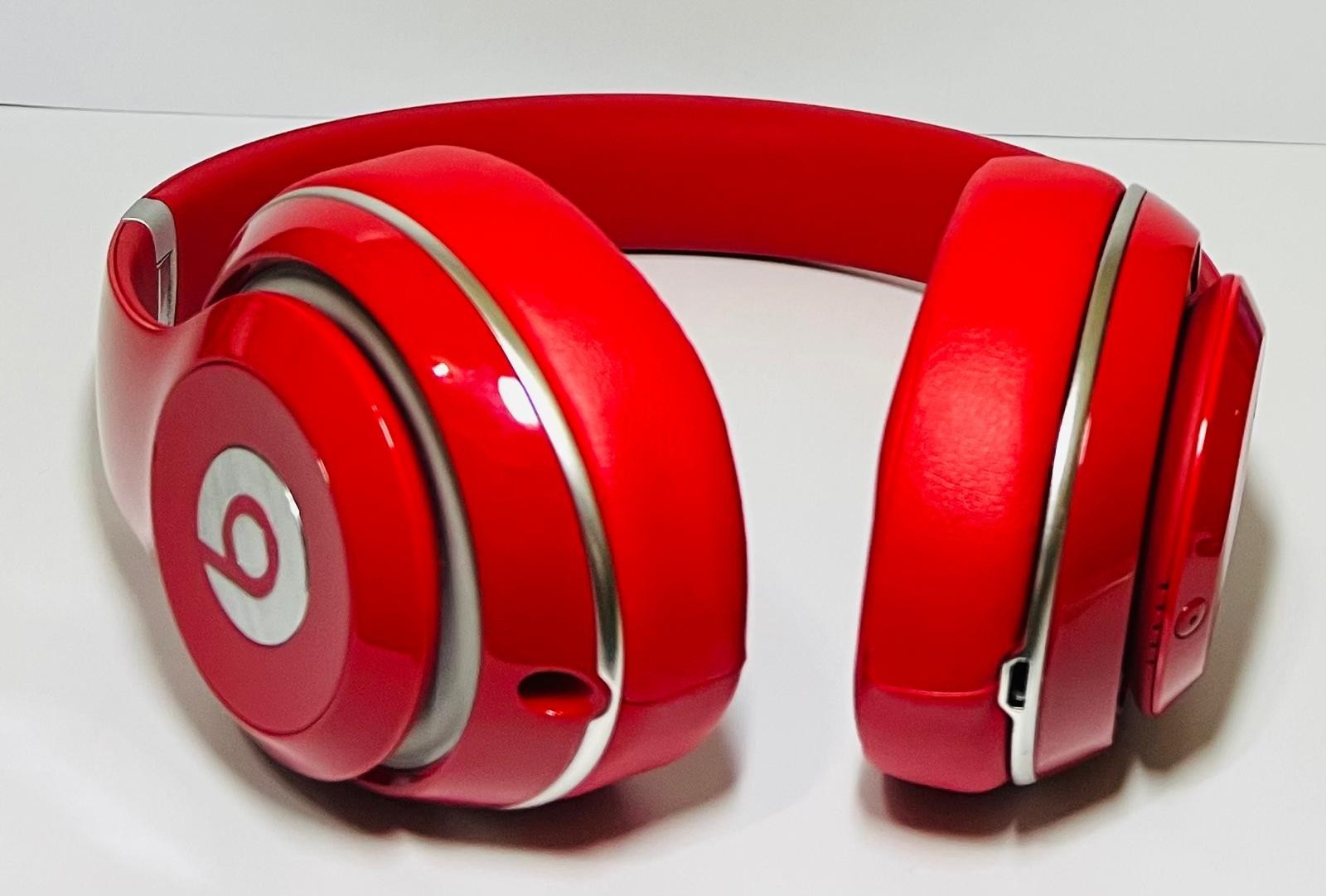 Beats by Dr. Dre Studio 2.0 Red ✅️Wired Headphones( NOT WIRELESS)