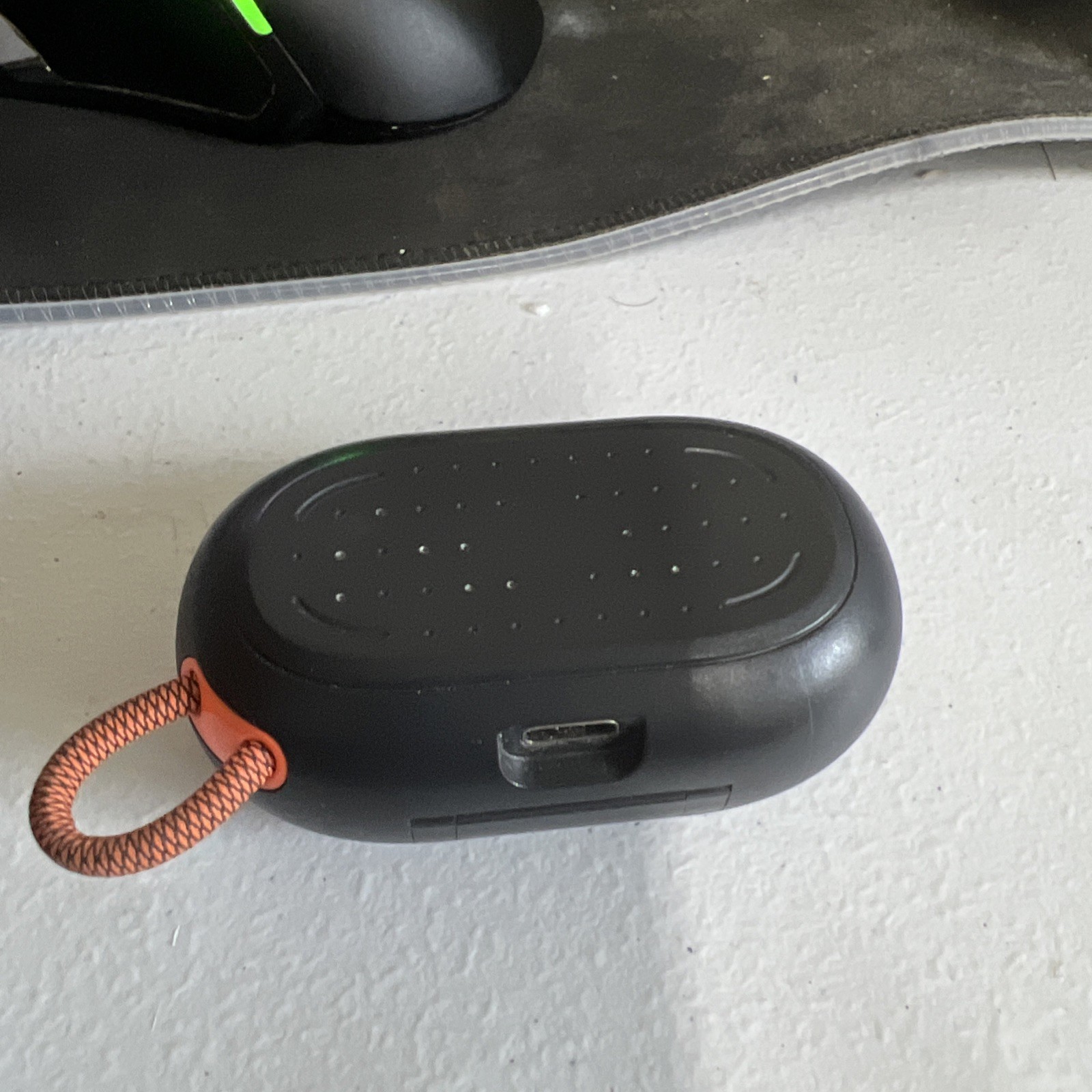 AS IS Skullcandy Sesh ANC Noise-Canceling True Black/Orange S2SAW (NEED REPAIR)
