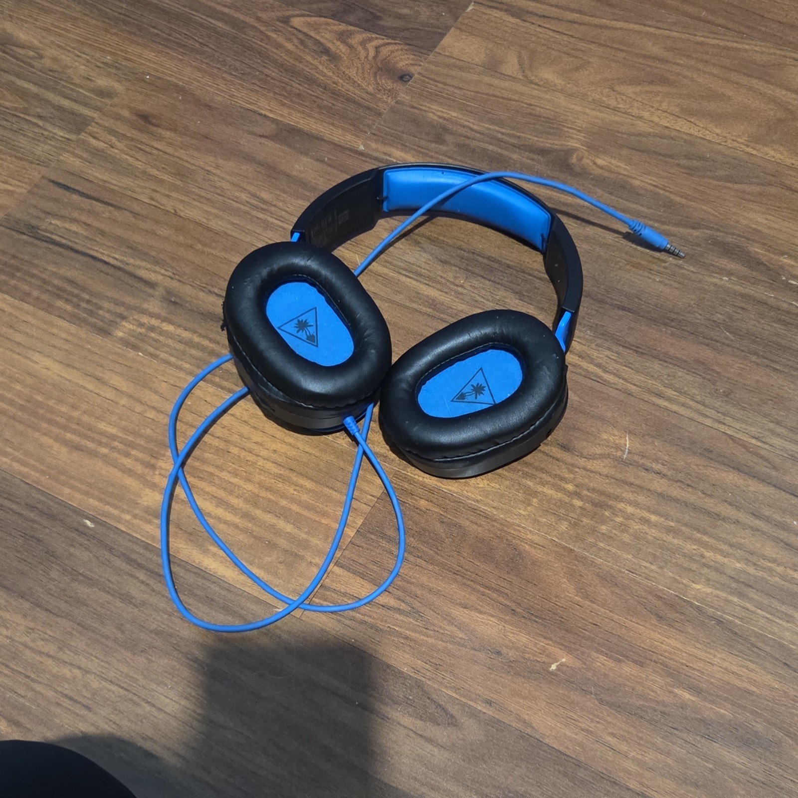 Turtle Beach 50p Black/Blue Wired On-Ear Headphones 3.5mm Adjustable