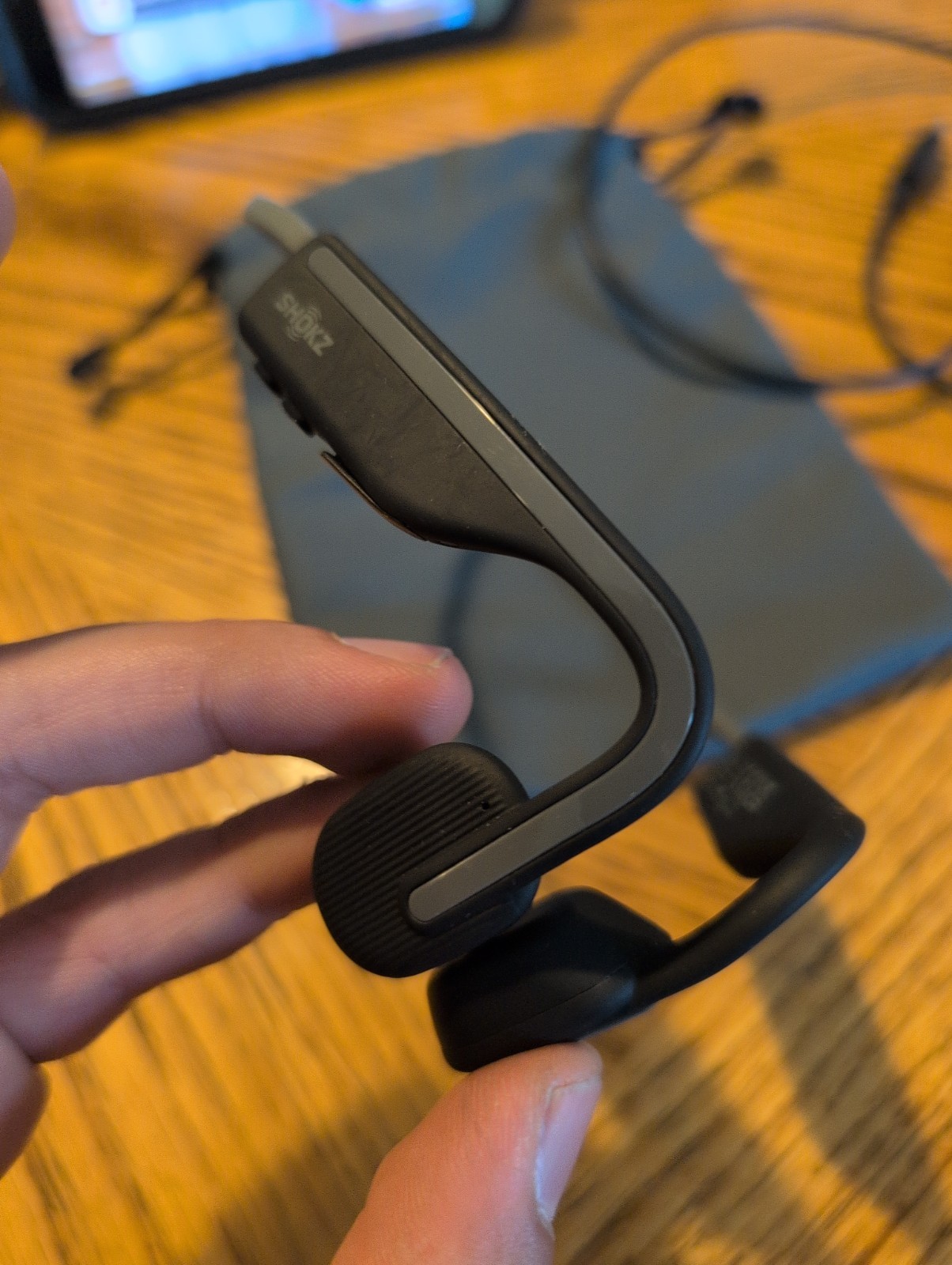 Shokz – OpenMove Bone Conduction Open Ear Headphones (S661) – Gray