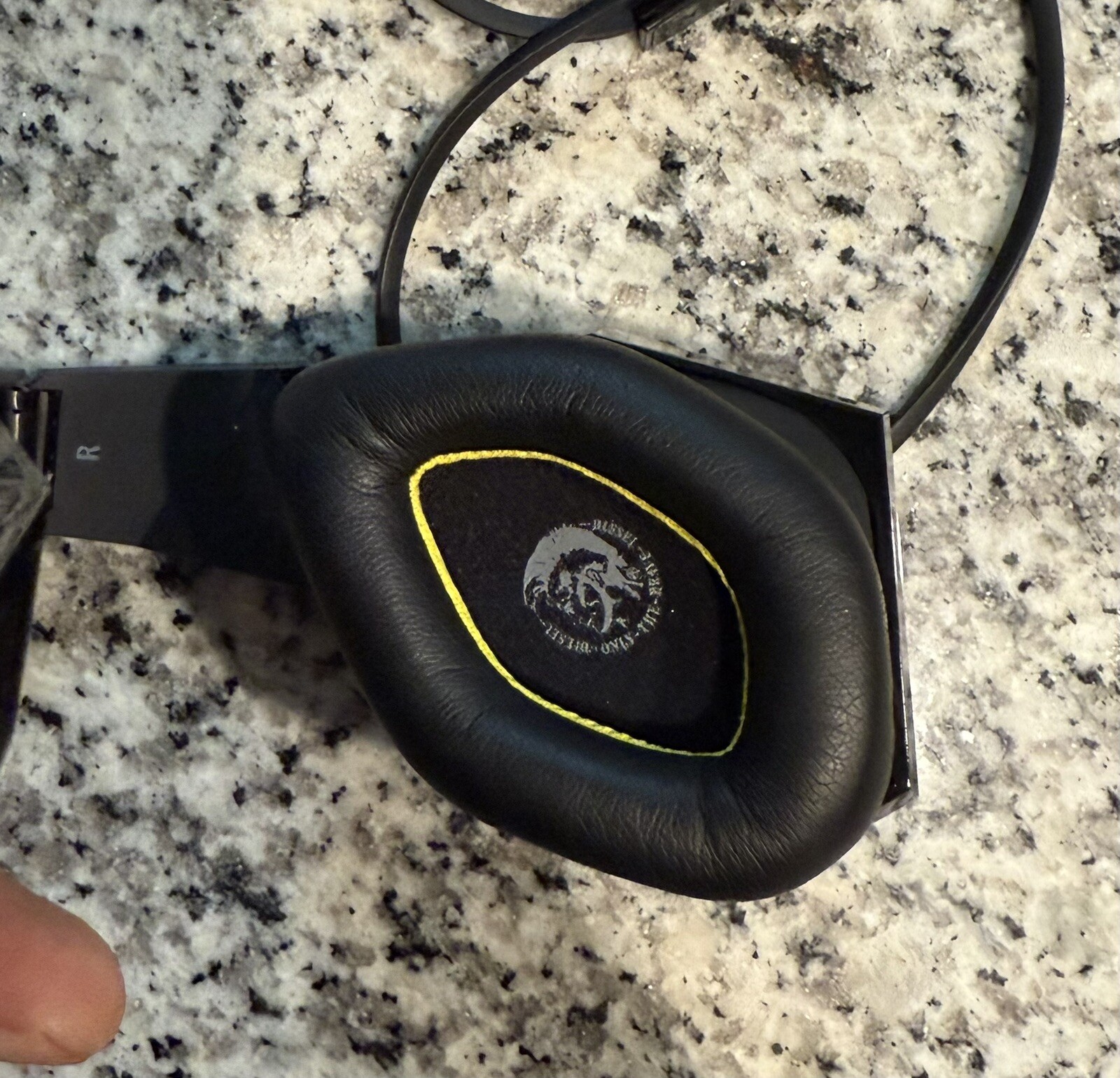 High-Definition Monster Diesel Vektr On-Ear Headphones – Black