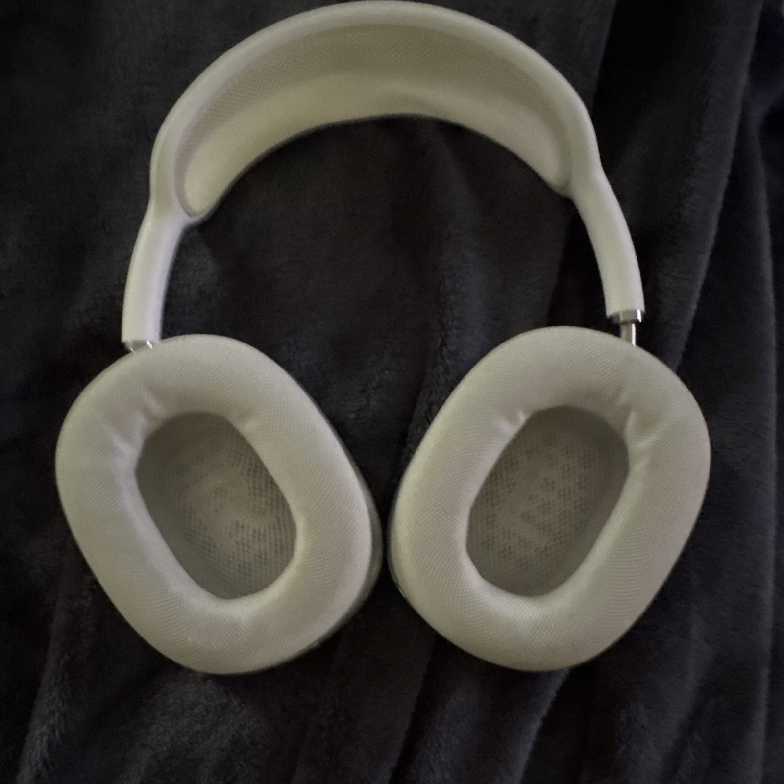 Apple AirPods Max Over-Ear Headphones w/ Smart Case White/Silver