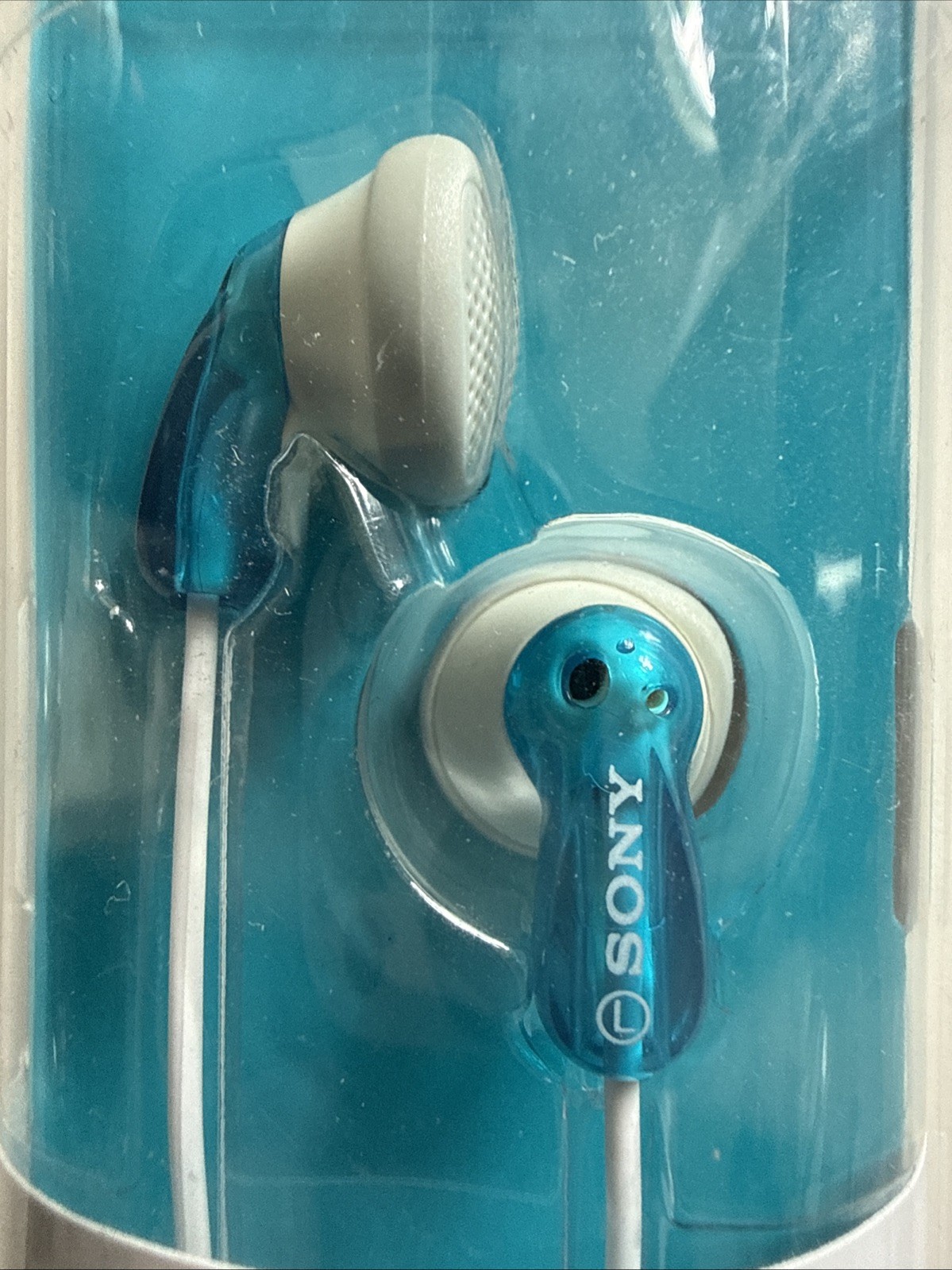 Sony MDR-E9LP Wired Fashion Earbuds – Blue – Sterio Headphones – New & Sealed