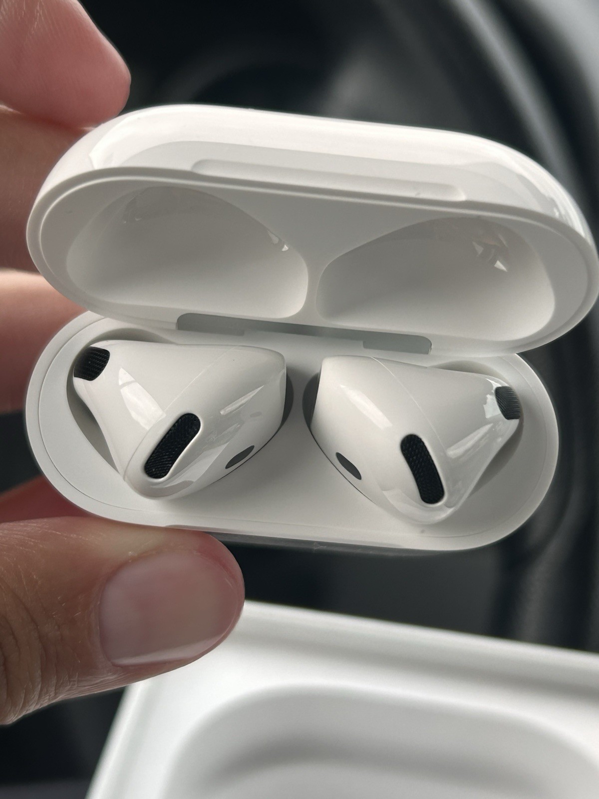 Apple AirPod 4; BRAND NEW, NEVER USED!!In-Ear/Wireless/Bluetooth w/ USB-C Case.