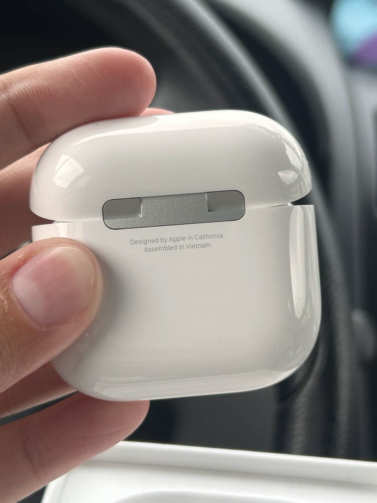 Apple AirPod 4; BRAND NEW, NEVER USED!!In-Ear/Wireless/Bluetooth w/ USB-C Case.