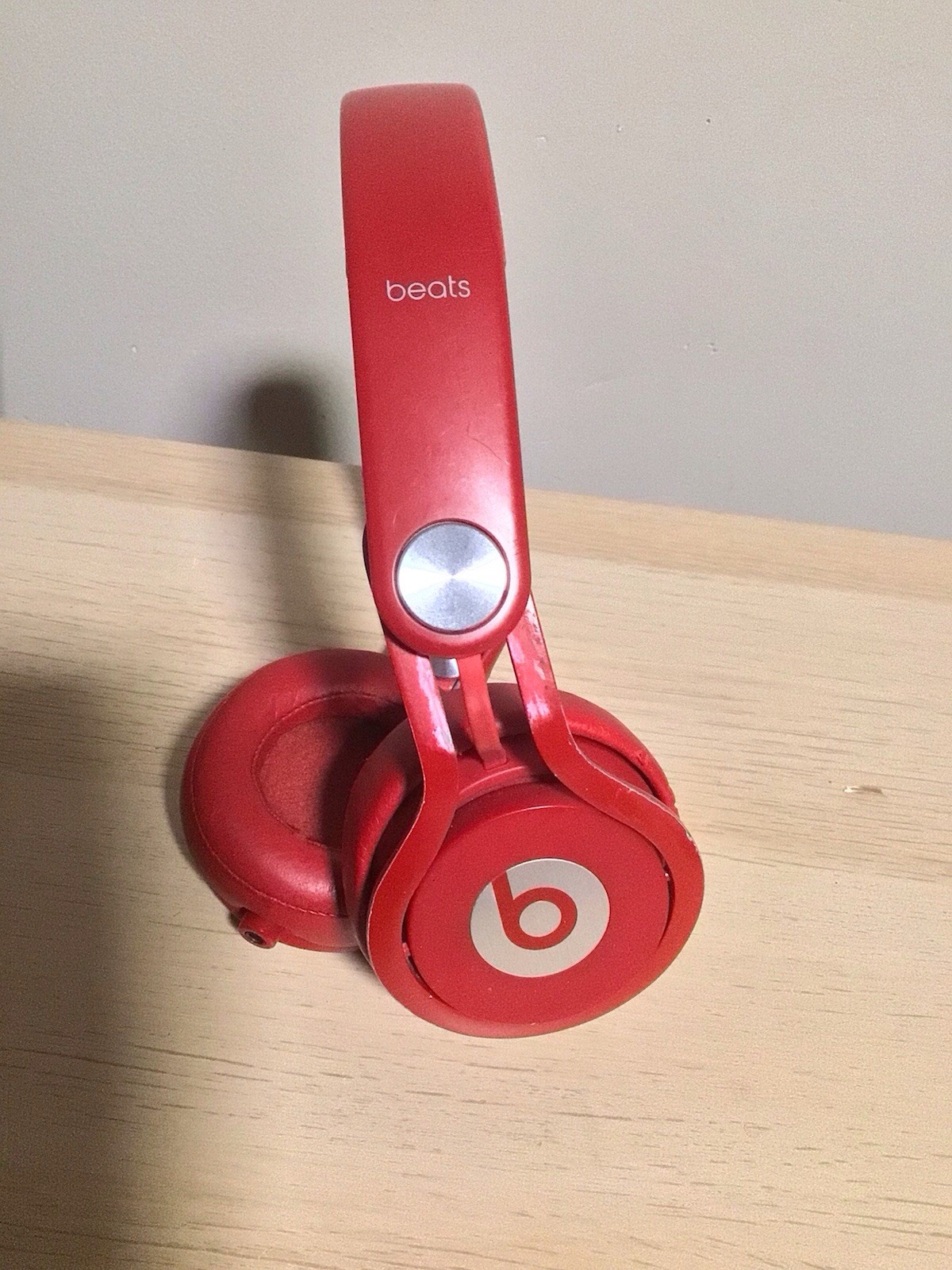 Beats by Dr. Dre Mixr On-Ear Wired DJ Headphones Red Limited Edition (Read)