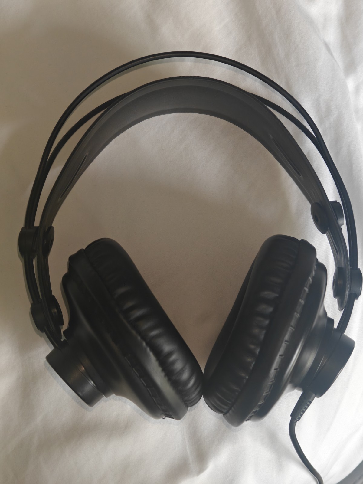 Monoprice Modern Retro Over Ear Headphones