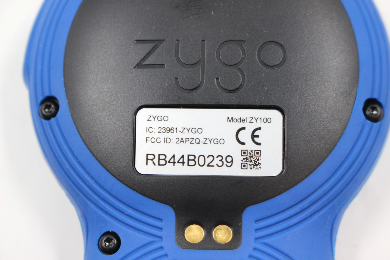 Zygo ZY100 Swimming Headphones With ZY200 Transmitter & Charging Case