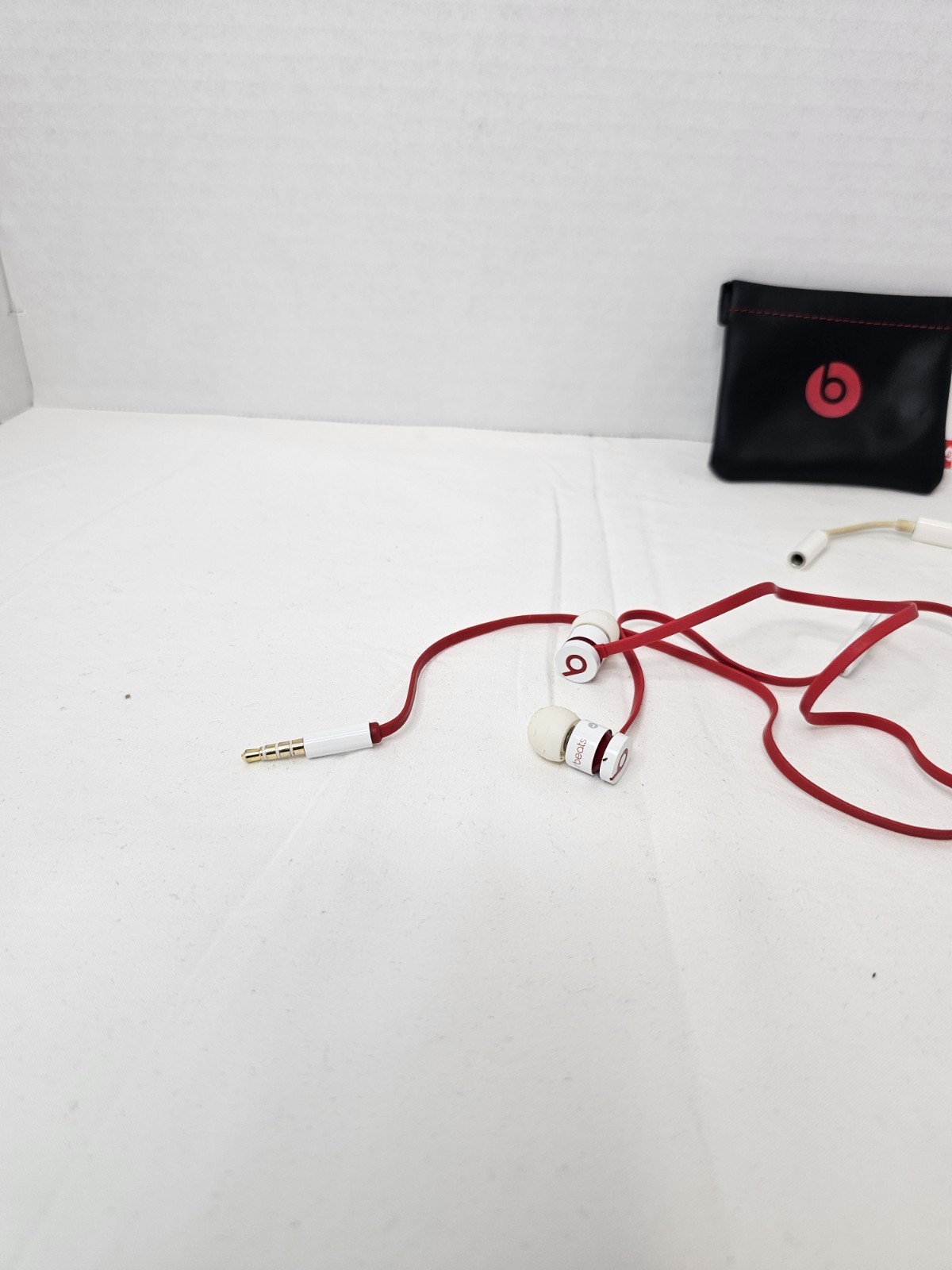 🖤Beats By Dr. Dre Urbeats 2.0 In Ear Headphone Buds White Red