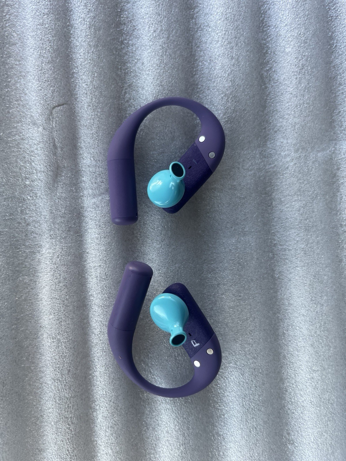JBL Endurance Peak 4 ,earbuds Only-NO Charge CASE-Color: Black