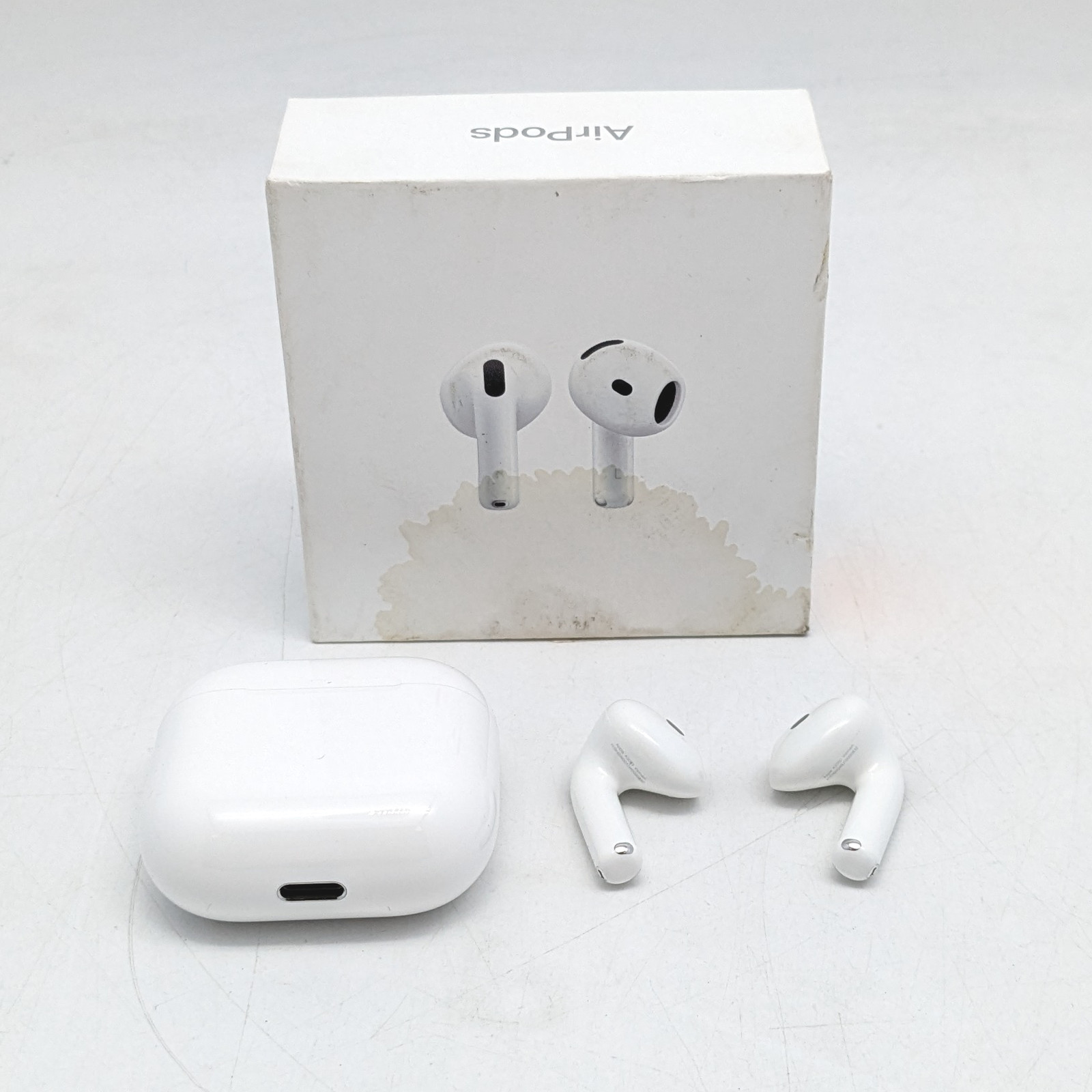 Apple AirPods 4 MXP63LL/A Earbuds w/ Charging Case | White | A3050 A3053 A3058