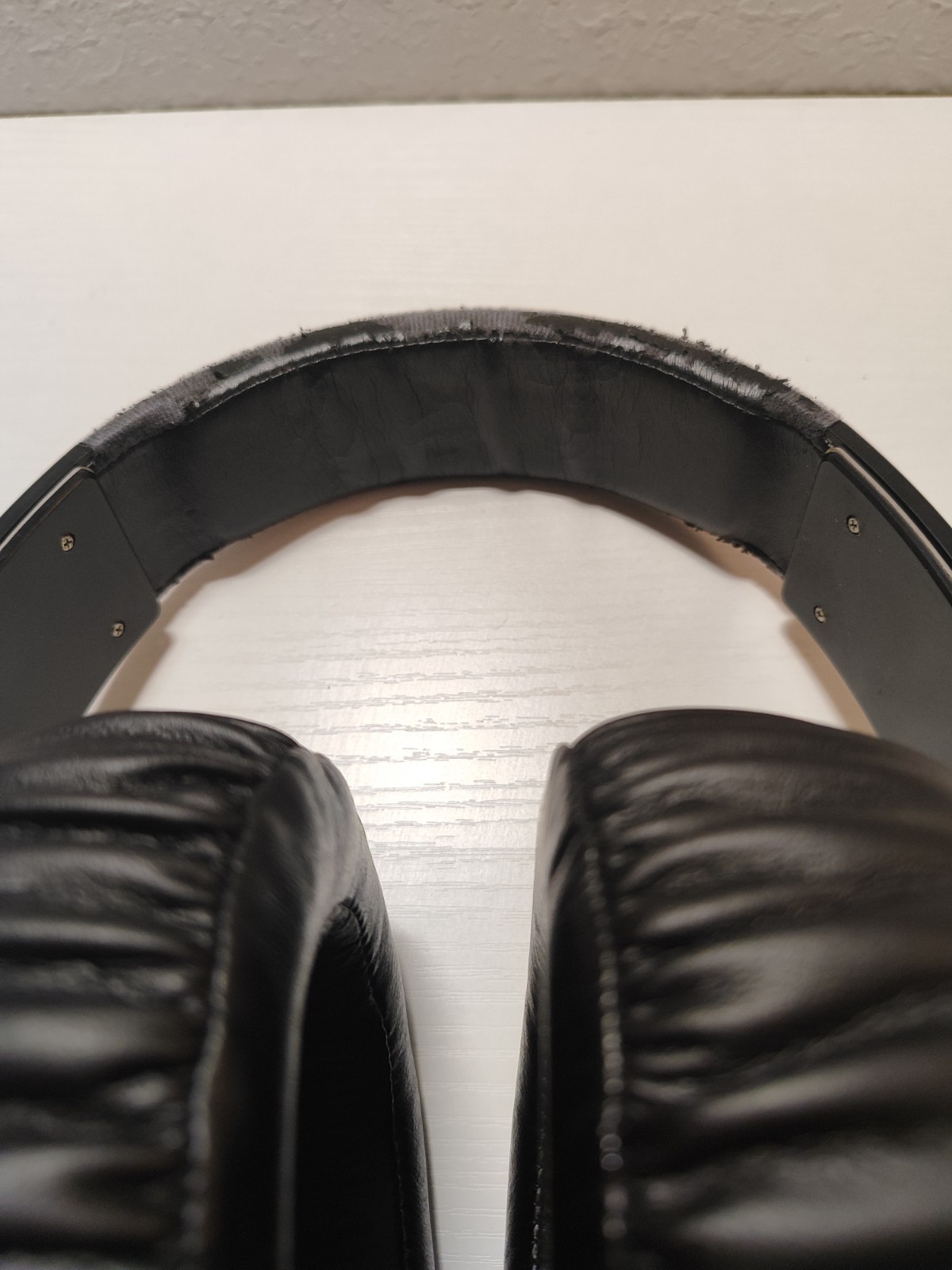 Sony MDR-XB700 Extra Bass Headphones In Good Condition With New Ear Pads