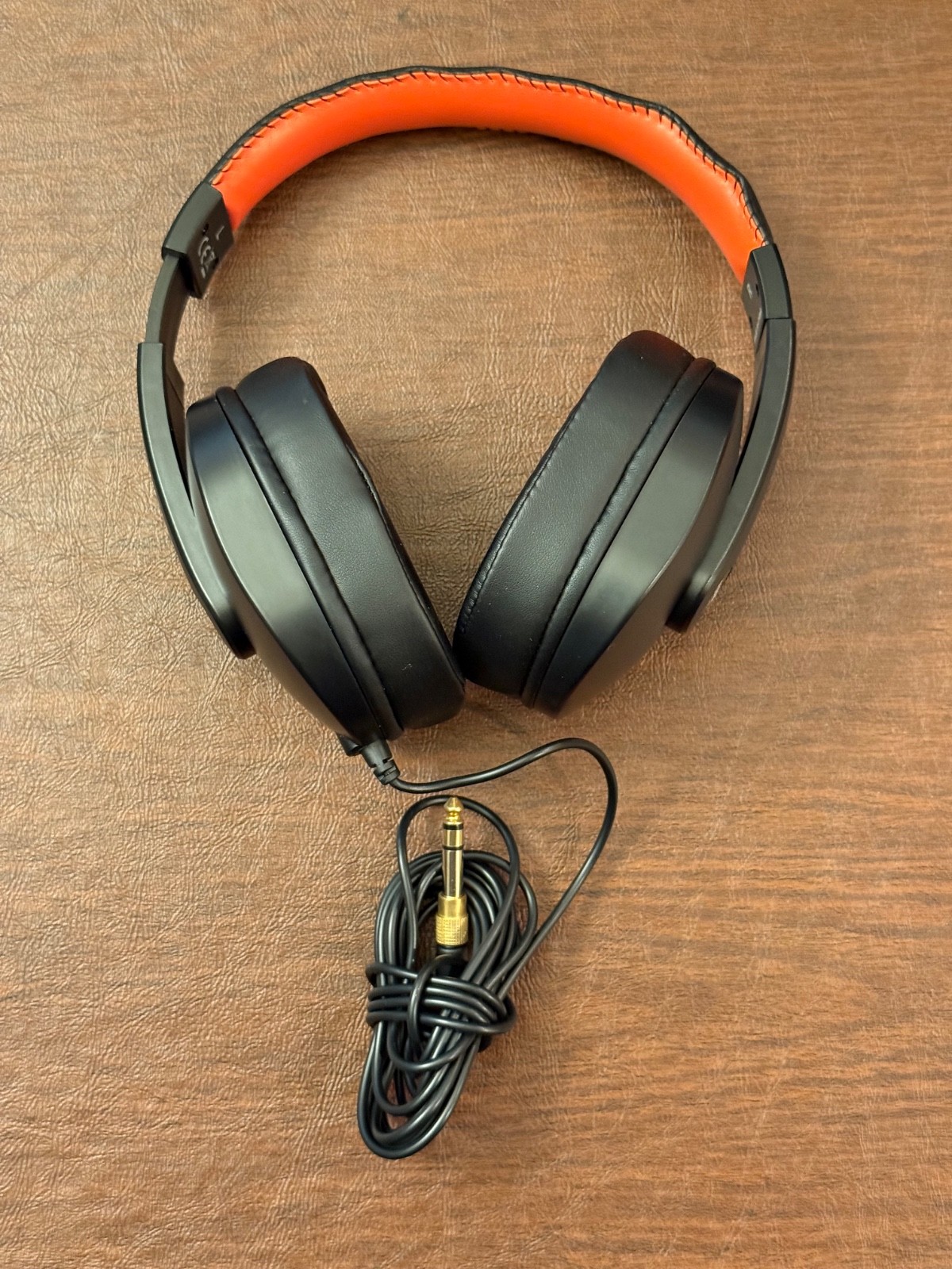 FOSTEX TX-2 Closed-Back Studio Headphones