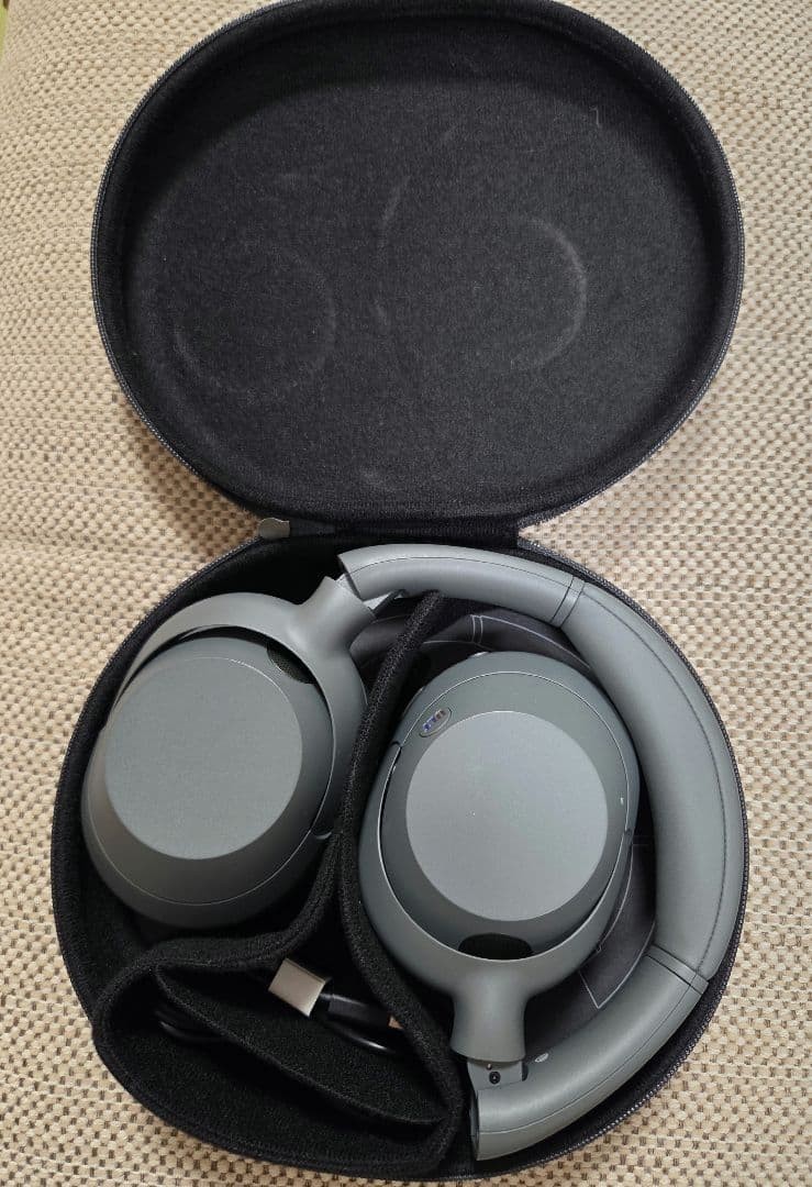 Sony WH ULT900N Wireless Headphones Lightweight Used Authentic Excellent