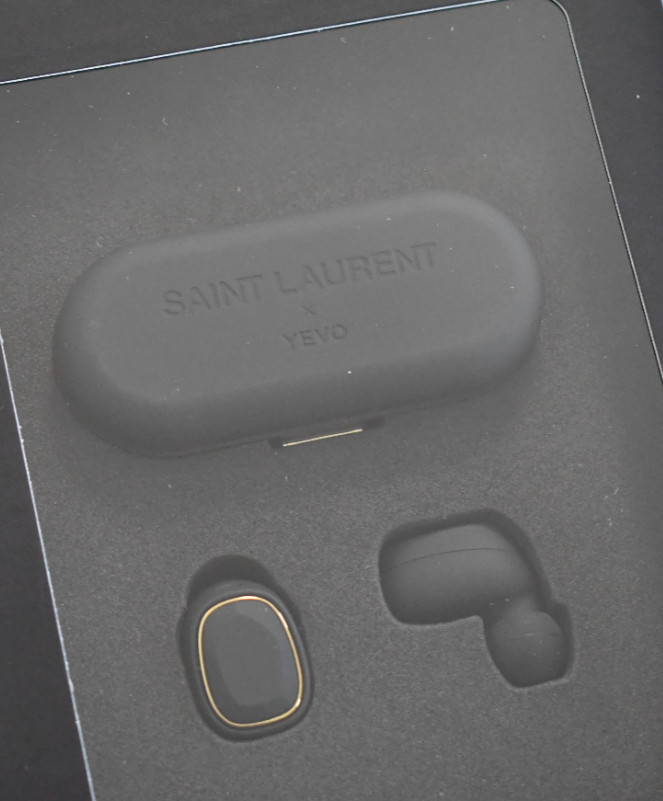NEW SAINT LAURENT Paris x YEVO HAPPY PLUGS TRUE WIRELESS Headphones Earbuds