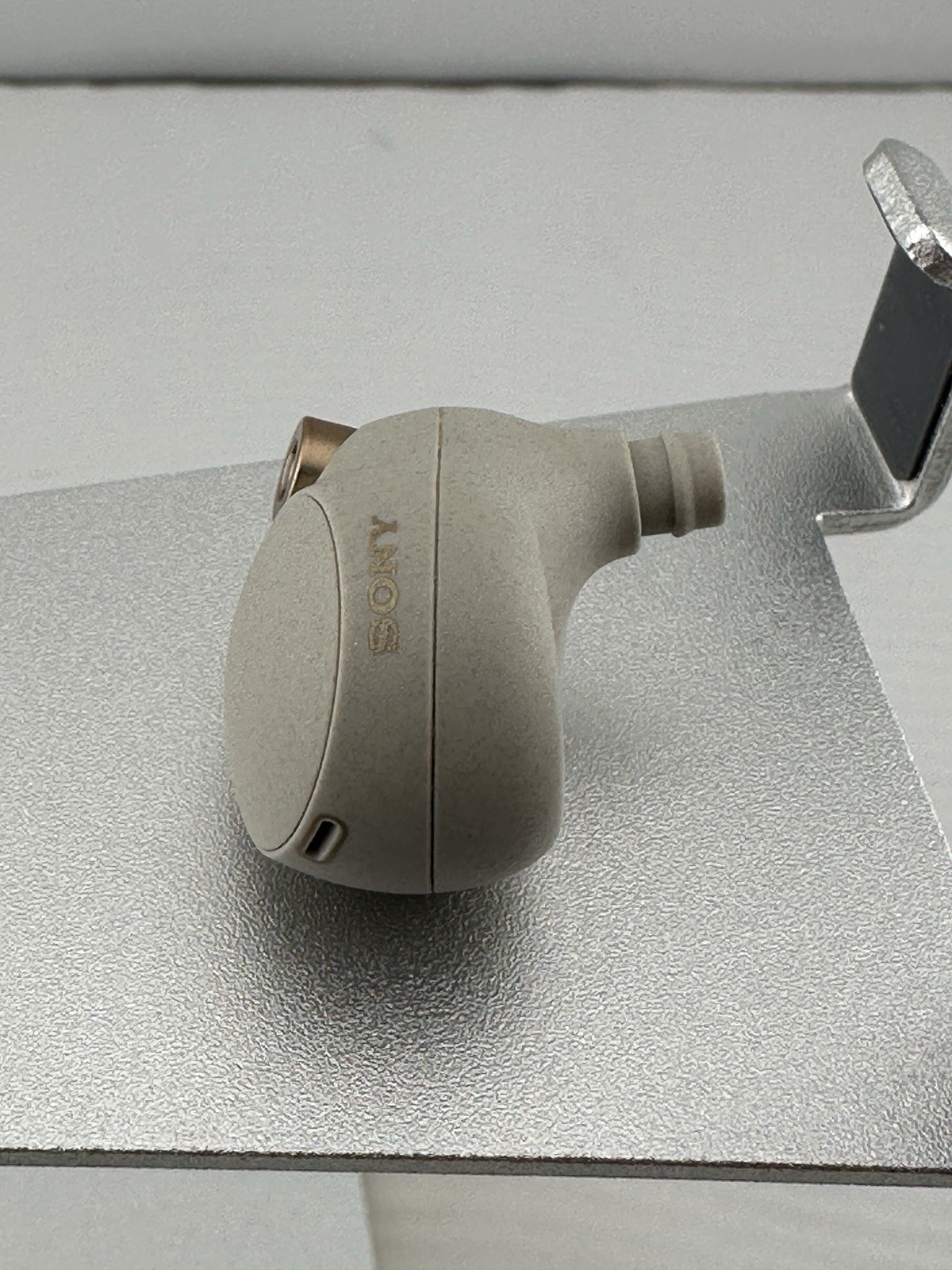 Sony WF-1000XM4 Replacement Original Left Earbud FIRMWARE 2.3.1 Used Silver