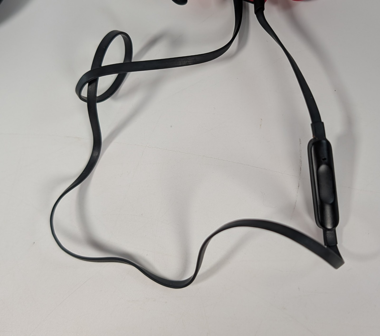 Beats by Dr. Dre POWERBEATS3 In-Ear Bluetooth Headphones & Case