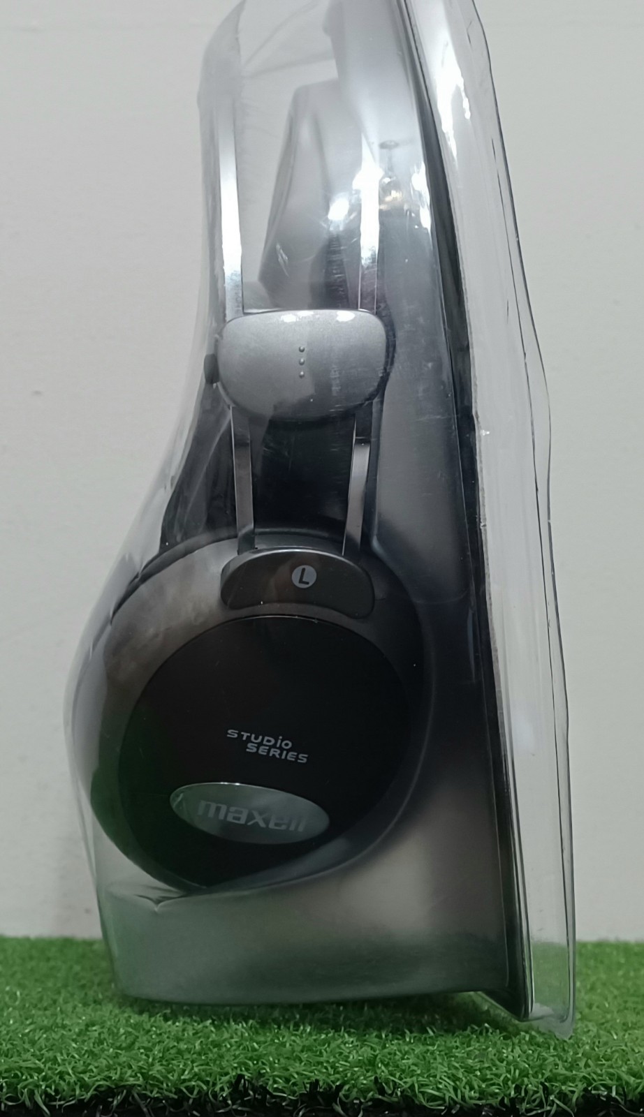Maxell Digital Studio Series Headphones Model HP-2000 Factory Sealed New!