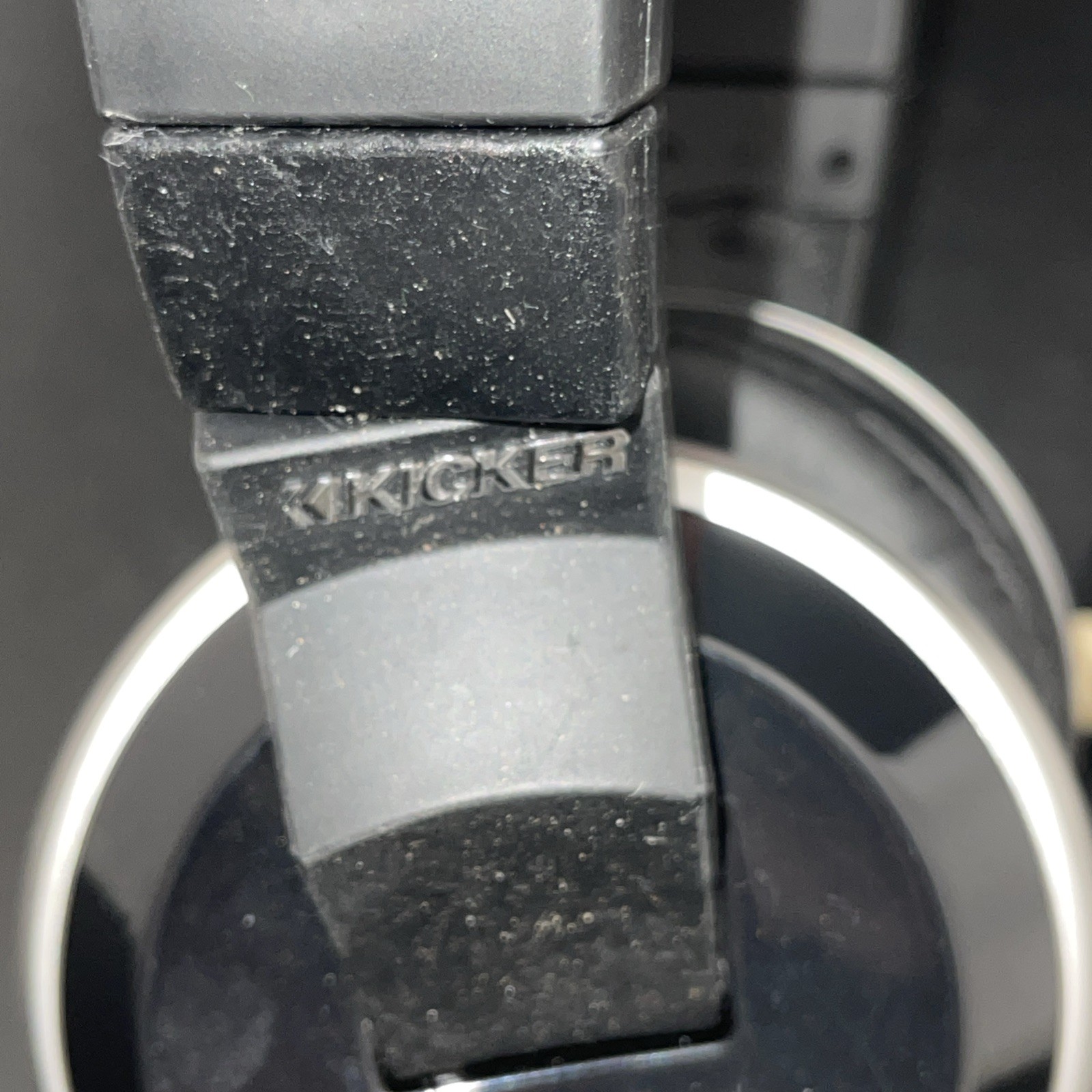 Kicker Black Over-Ear Wired Headphones Tested Working