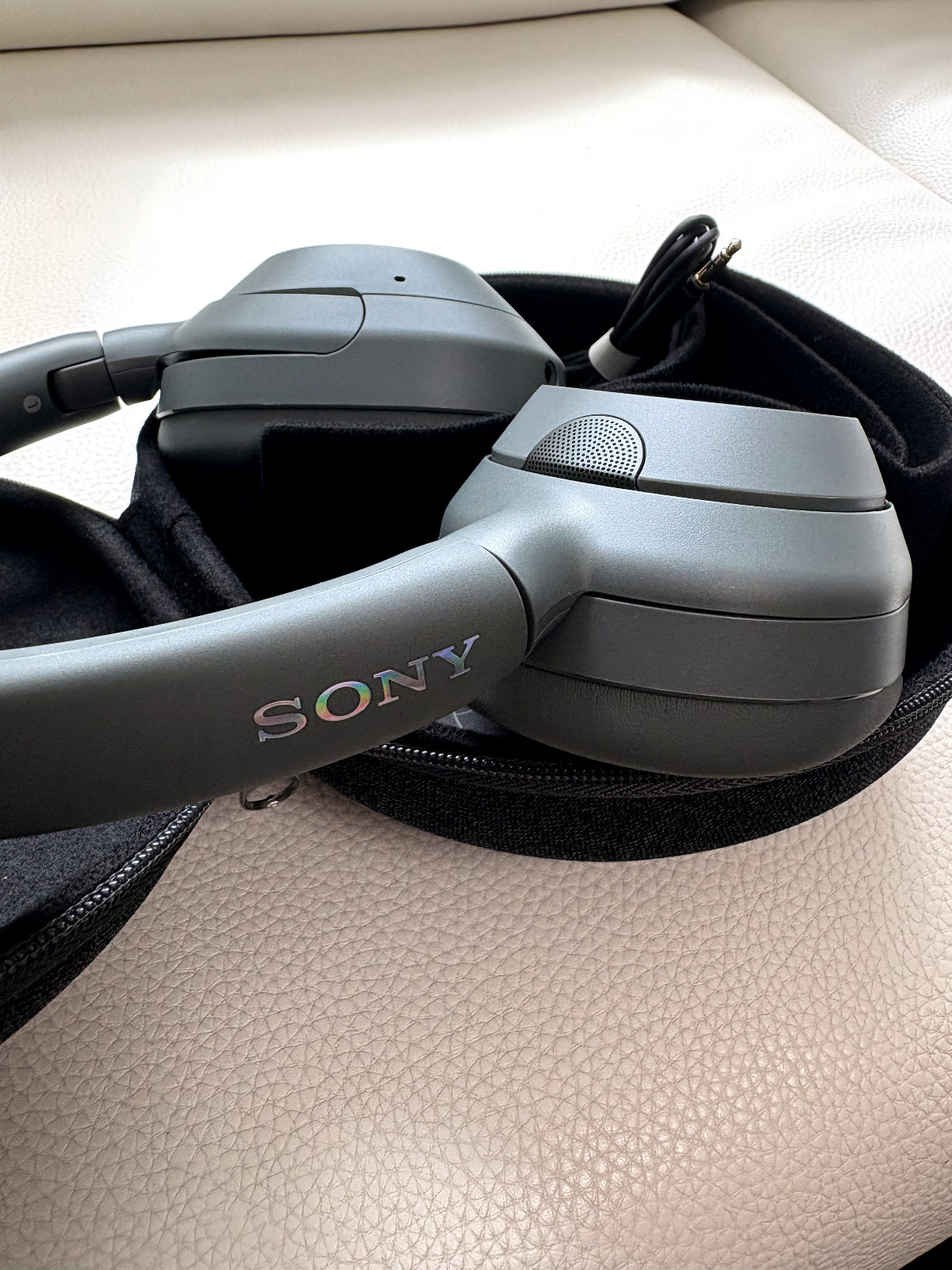 Sony ULT WEAR WH-ULT900N Wireless Noise Cancelling Bluetooth Headphones Gray