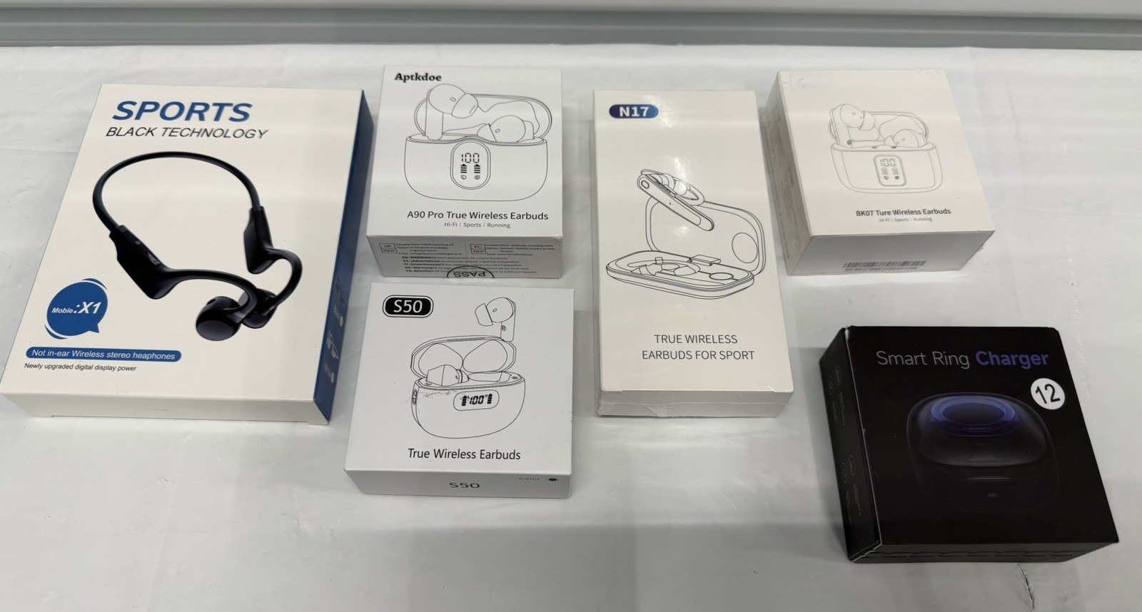 Electronics Bundle Lot (6) Bluetooth Earbuds + Headphones + Smart Ring Charger