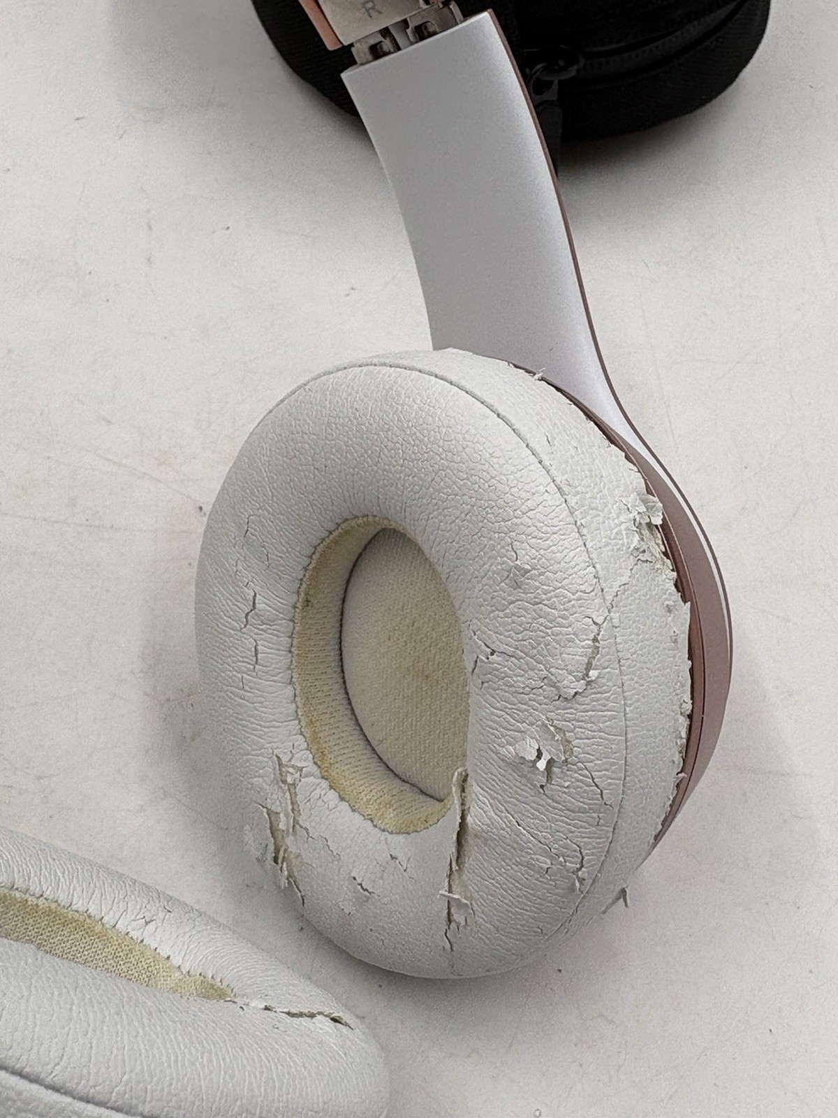 Beats Solo3 Rose Gold On-Ear Headphones Wireless Bluetooth Tested Working *READ*