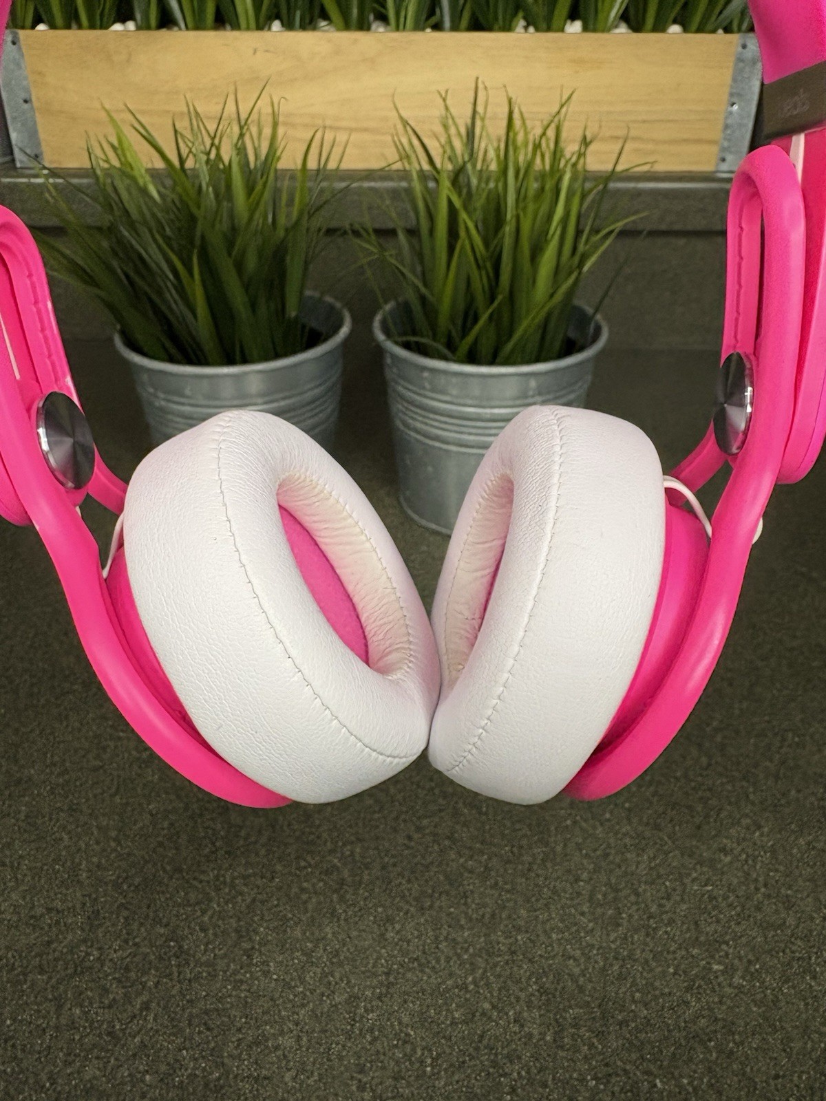 Beats by Dr. Dre MIXR Over the Head DJ Headphones Hot Pink Value $200