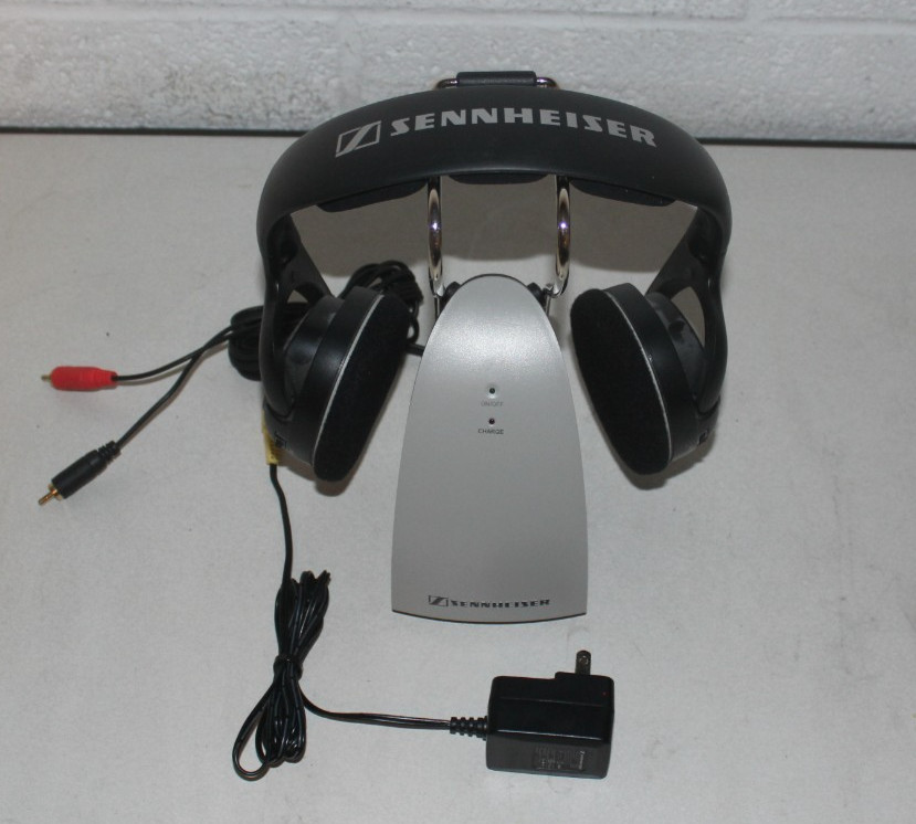 Sennheiser HDR 120 Wireless RF Headphones Rechargeable w/ TR-120 Base